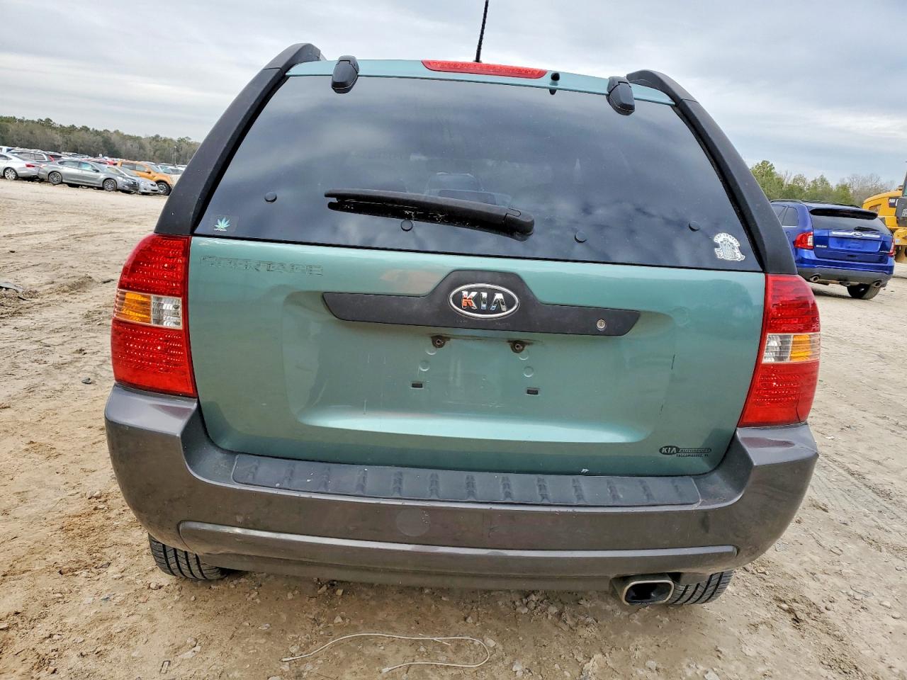 2006 Kia New Sportage Green vin: KNDJF724367182210