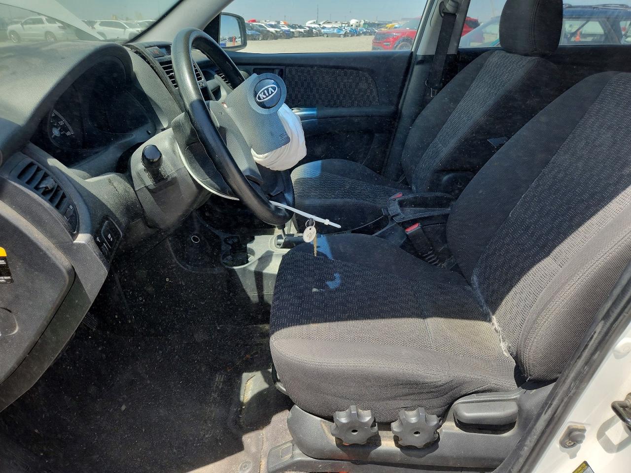 2006 Kia Sportage Lx White vin: KNDJF724467200973