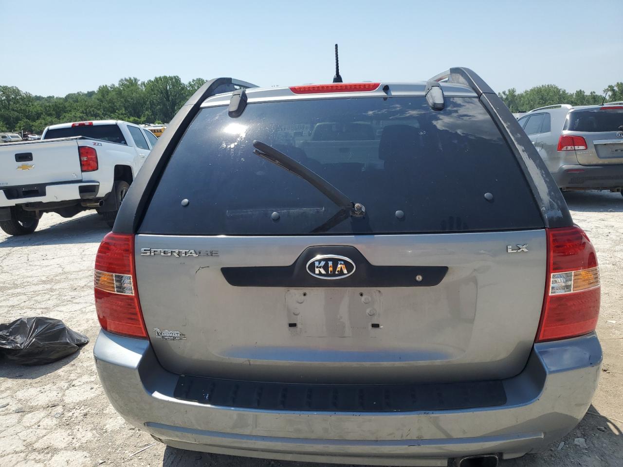 2006 Kia New Sportage Silver vin: KNDJF724467202092