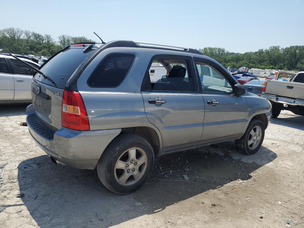 2006 Kia New Sportage Silver vin: KNDJF724467202092