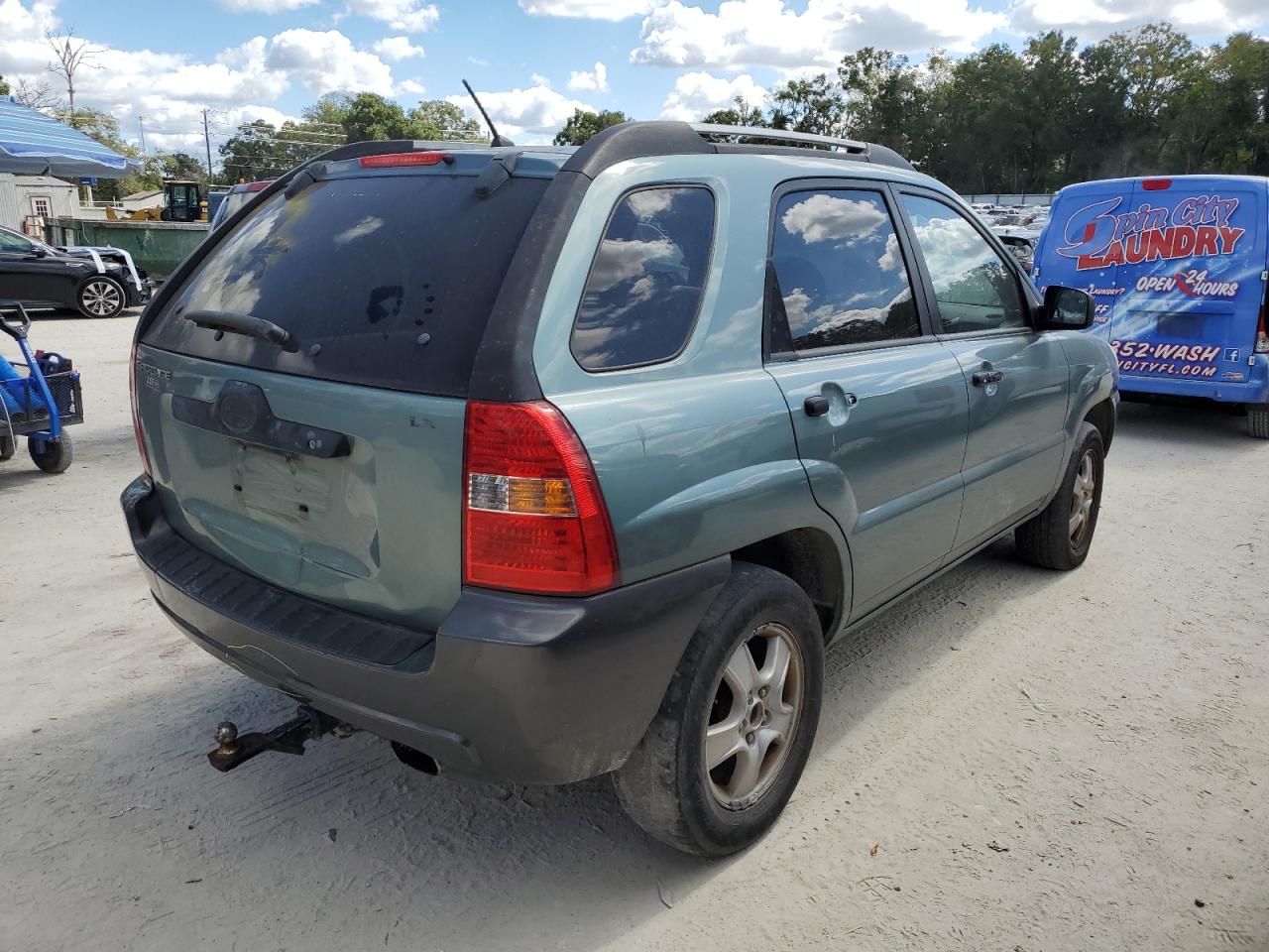 2006 Kia New Sportage Green vin: KNDJF724467212637