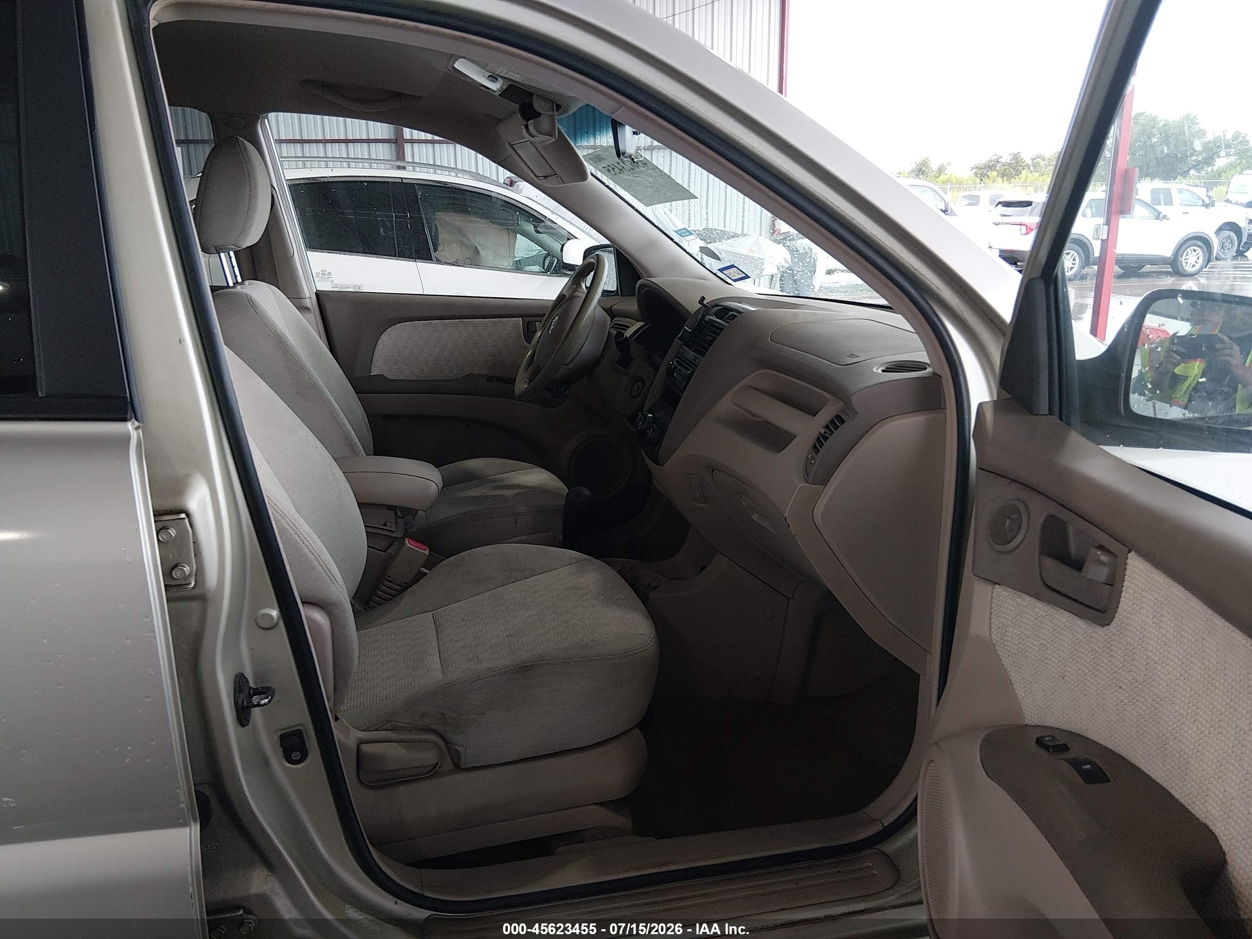 2007 Kia Sportage Lx Tan vin: KNDJF724477398715