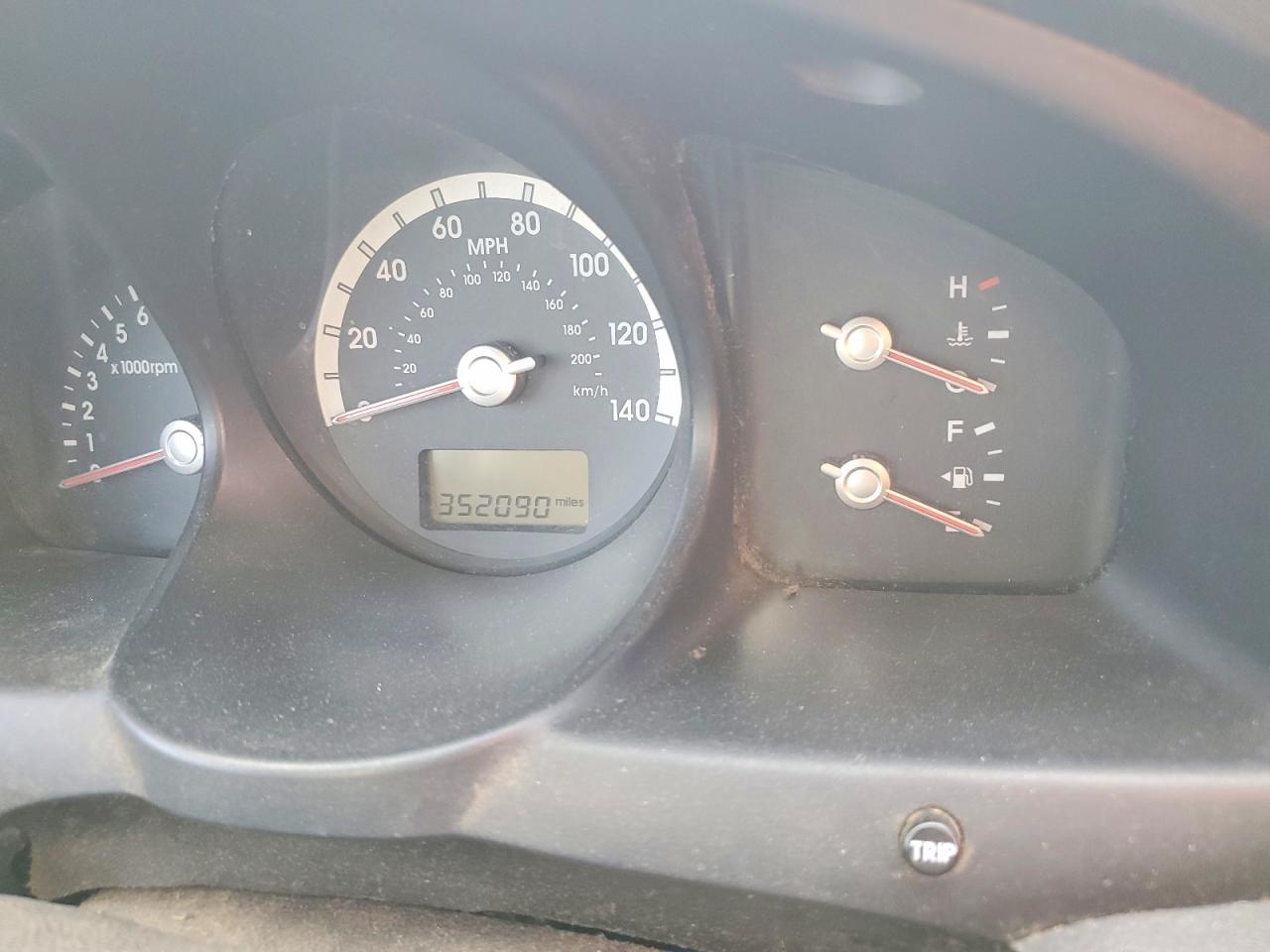 2007 Kia Sportage Lx Silver vin: KNDJF724477421314