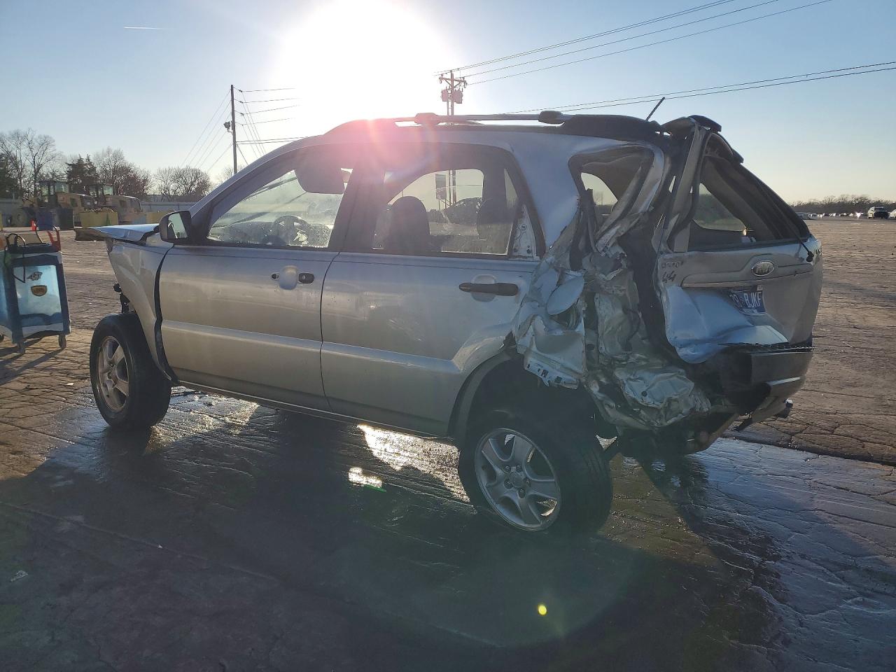 2007 Kia Sportage Lx Silver vin: KNDJF724677426420