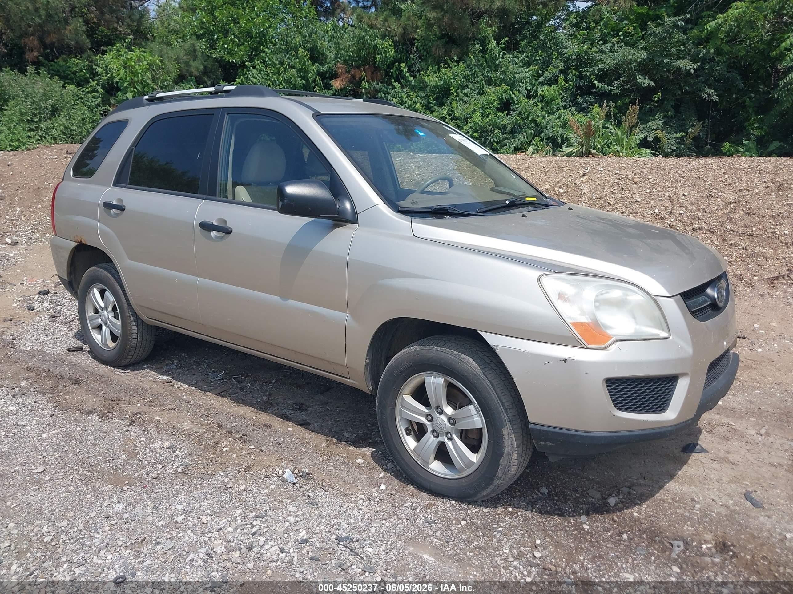 2009 Kia Sportage Lx Beige vin: KNDJF724697568883