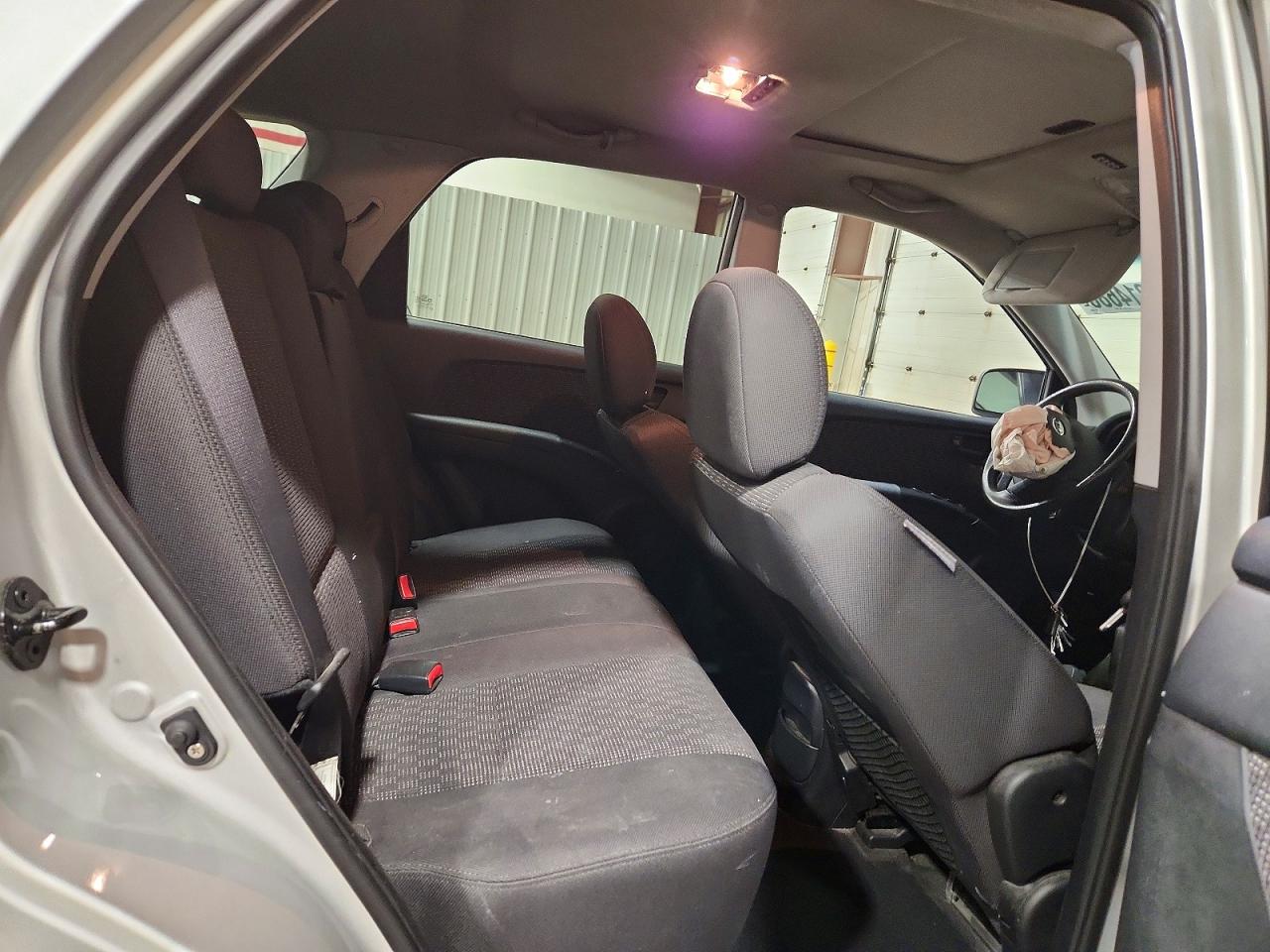 2008 Kia Sportage Lx Silver vin: KNDJF724887474342