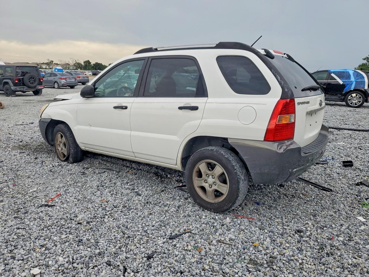 2007 Kia Sportage Lx White vin: KNDJF724977341314