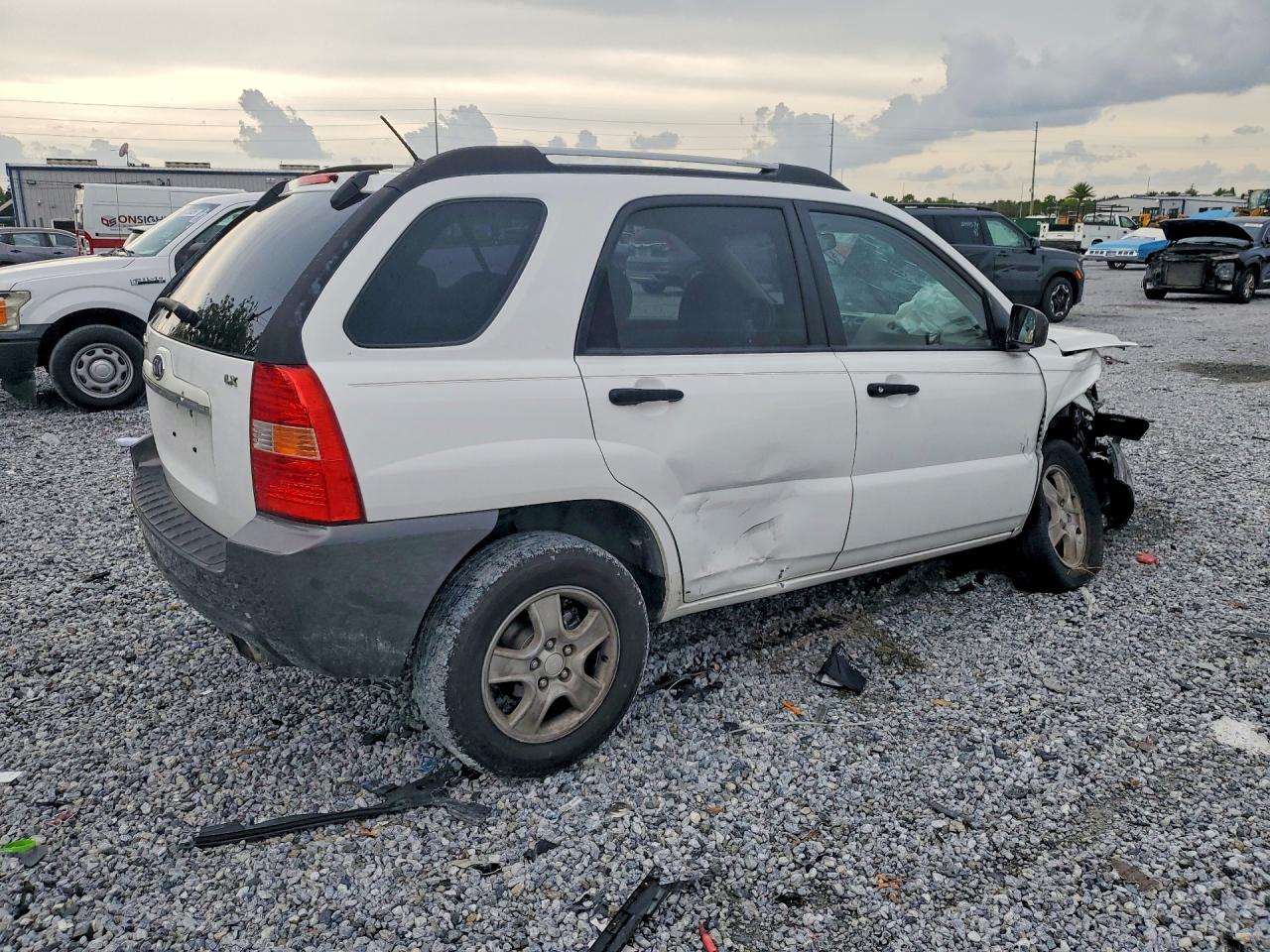 2007 Kia Sportage Lx White vin: KNDJF724977341314
