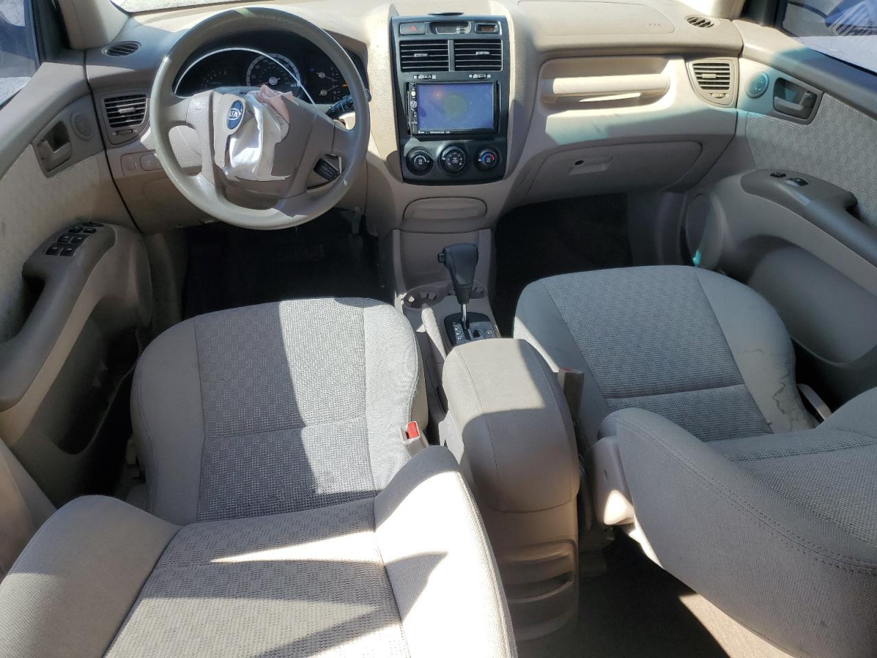 2006 Kia New Sportage Белый vin: KNDJF724X67161841