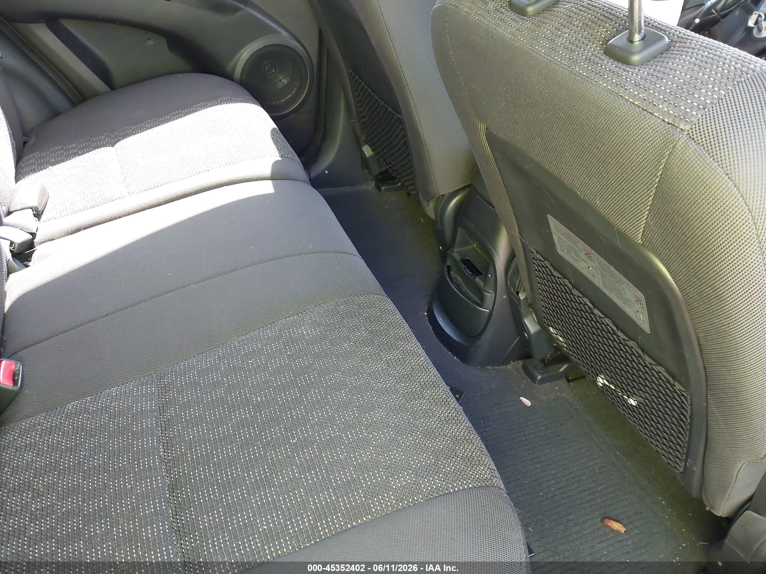 2006 Kia Sportage Lx Silver vin: KNDJF724X67292607