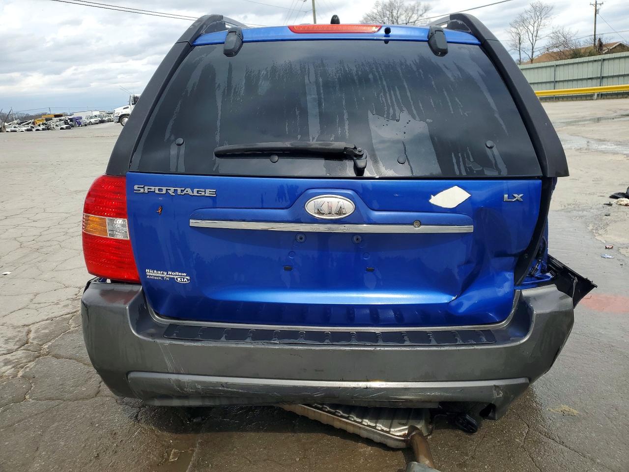 2007 Kia Sportage Lx Blue vin: KNDJF724X77427490