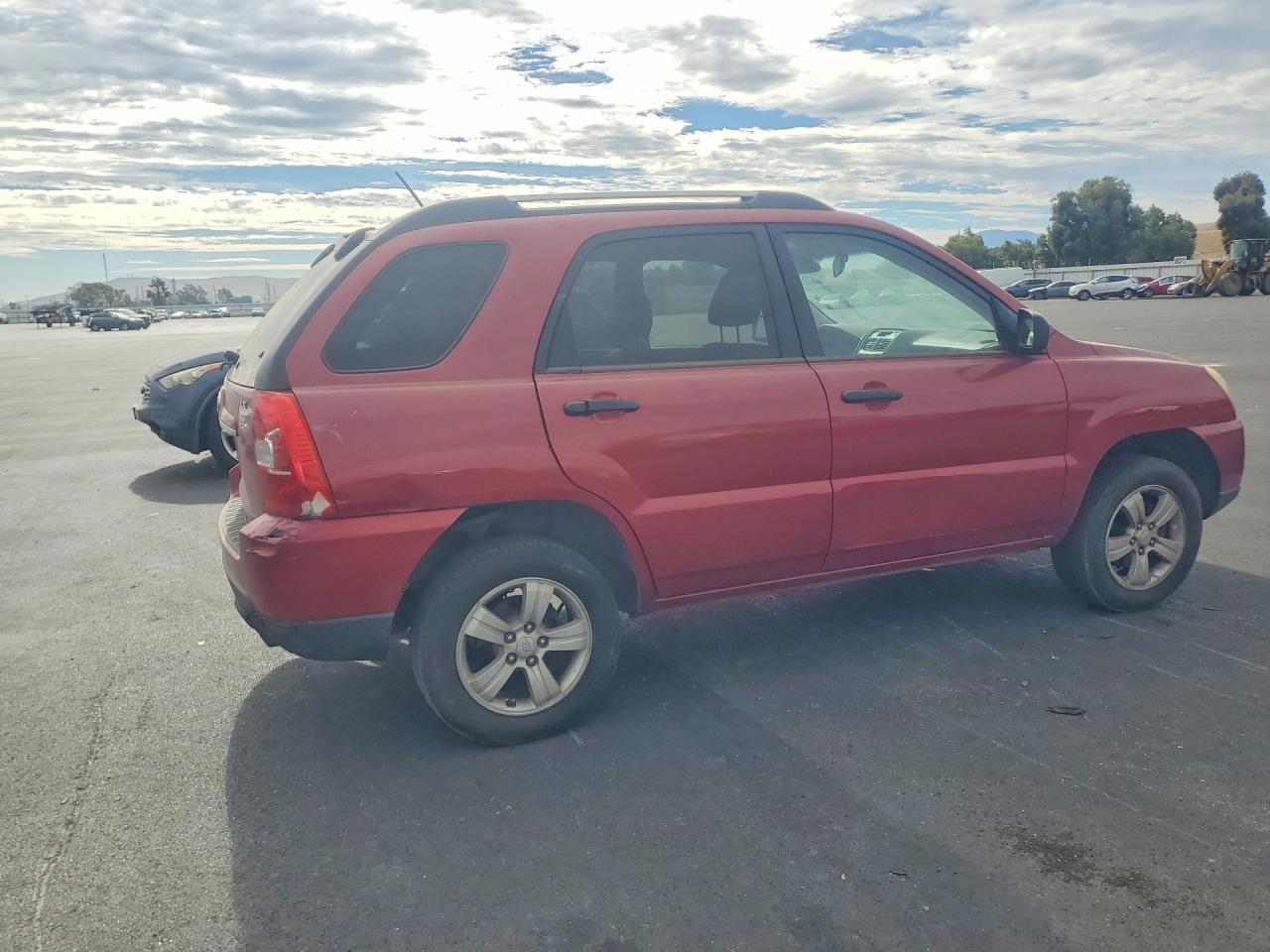 2009 Kia Sportage Lx Red vin: KNDJF724X97558048