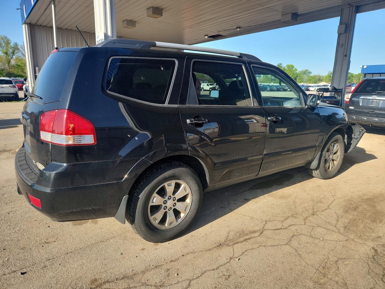 2009 Kia Borrego Lx Черный vin: KNDJH741895037290
