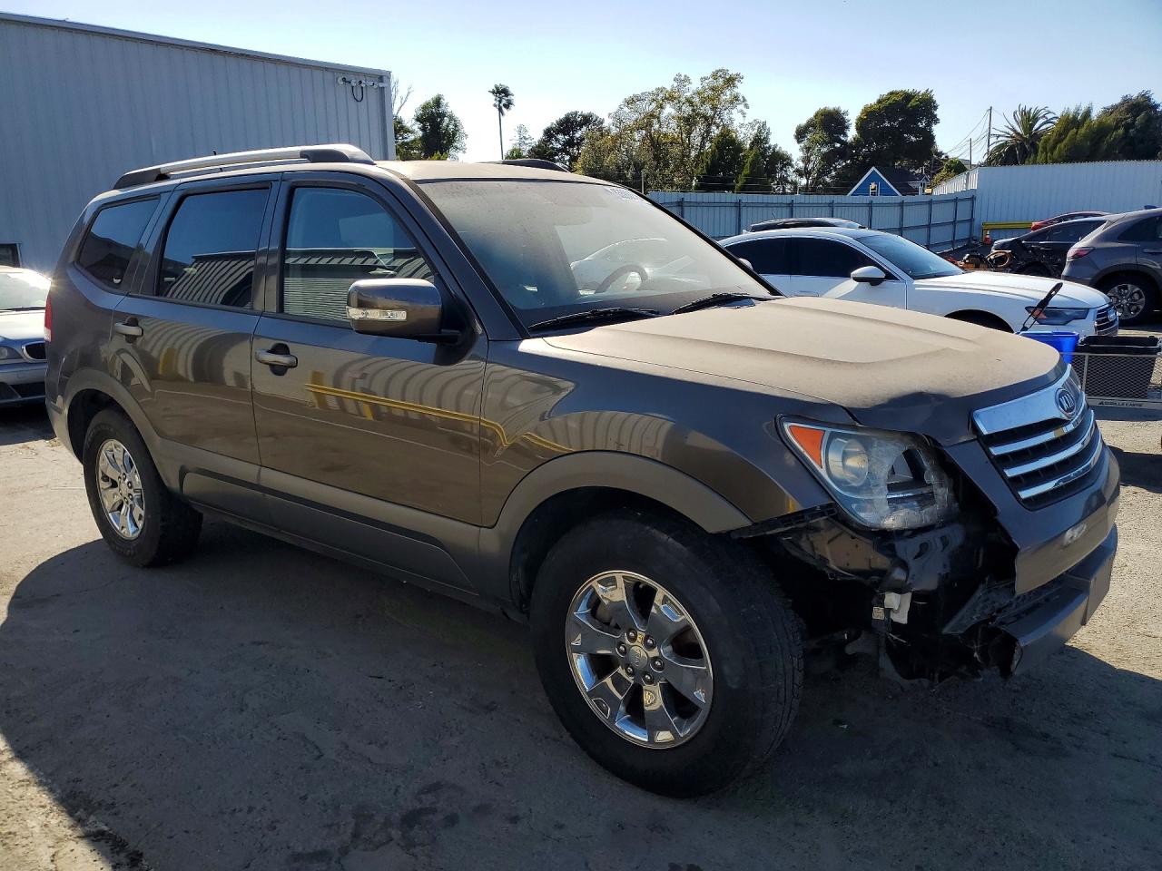 2009 Kia Borrego Lx Brown vin: KNDJJ741095037708