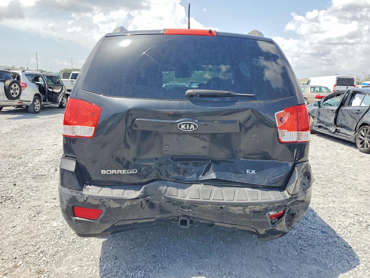 2009 Kia Borrego Lx Black vin: KNDJJ741295033515