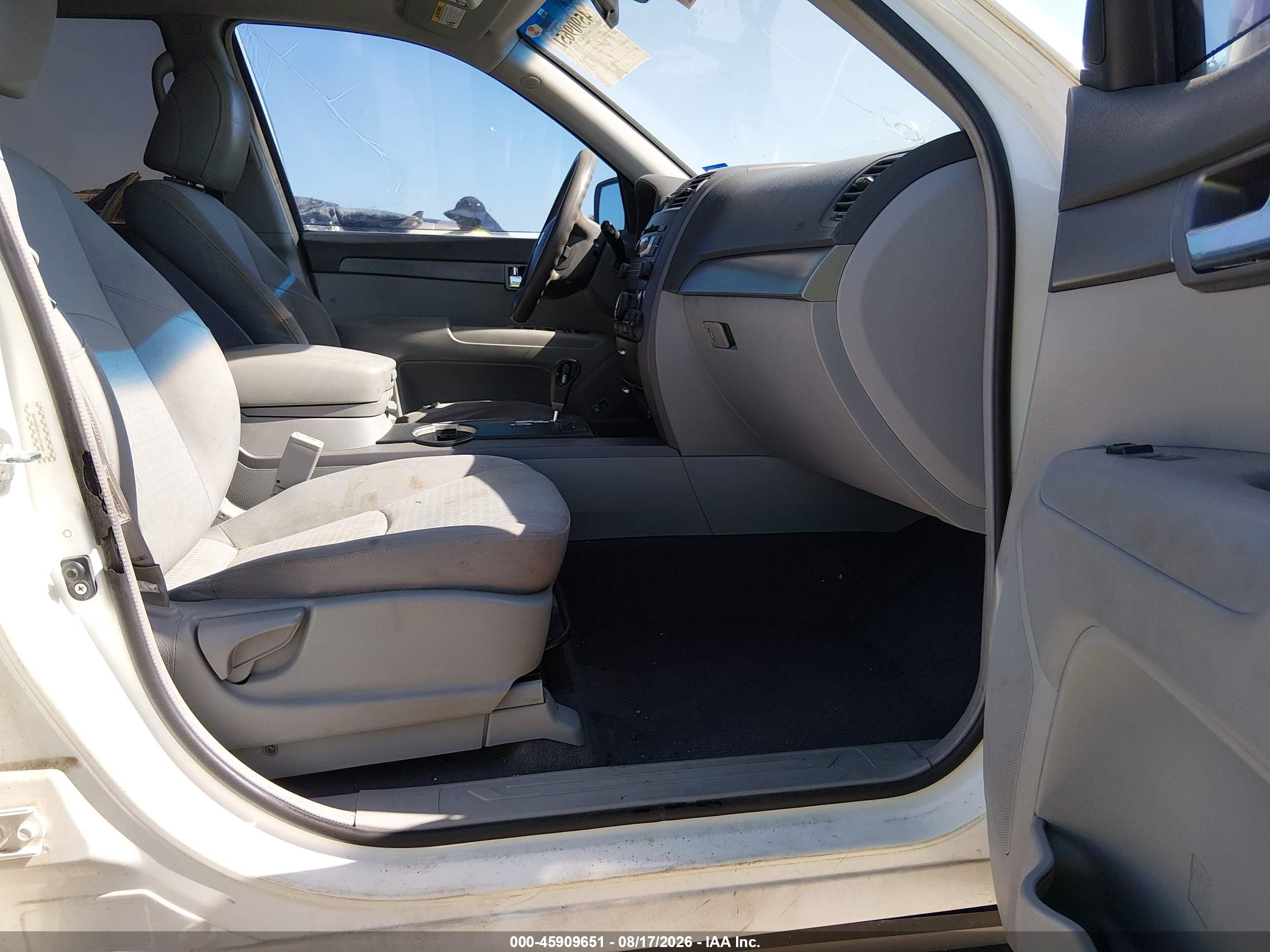 2009 Kia Borrego Lx White vin: KNDJJ741395036729