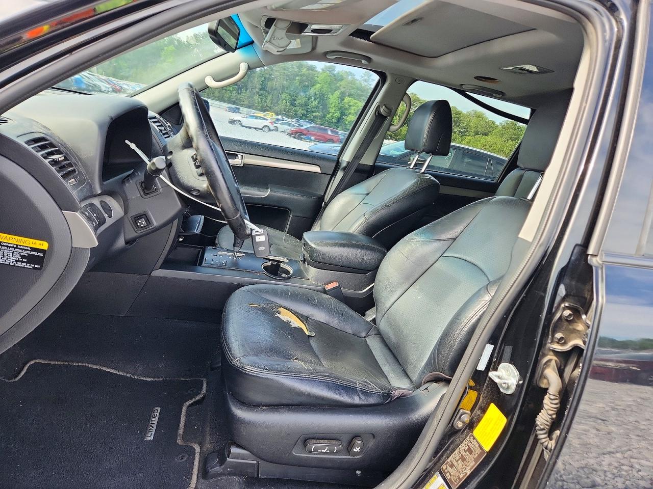 2009 Kia Borrego Ex V8 Black vin: KNDJJ742295039100