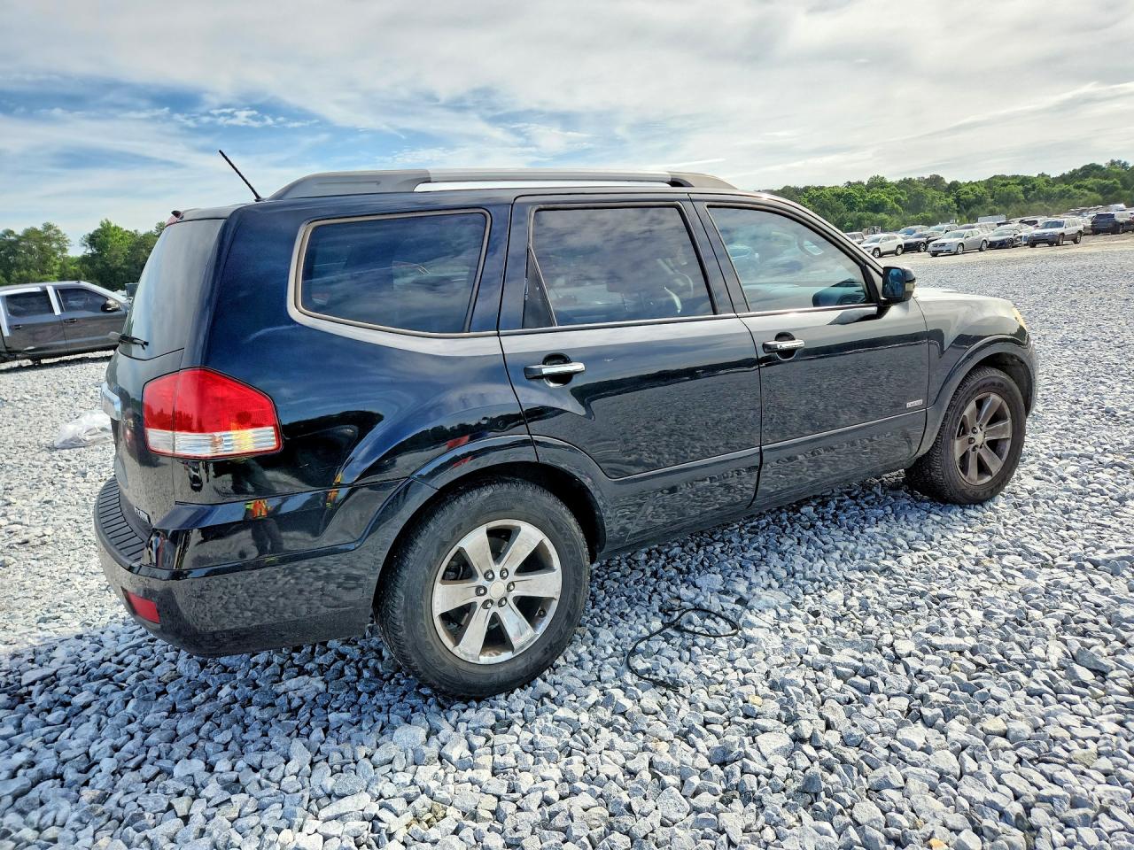 2009 Kia Borrego Ex V8 Black vin: KNDJJ742295039100