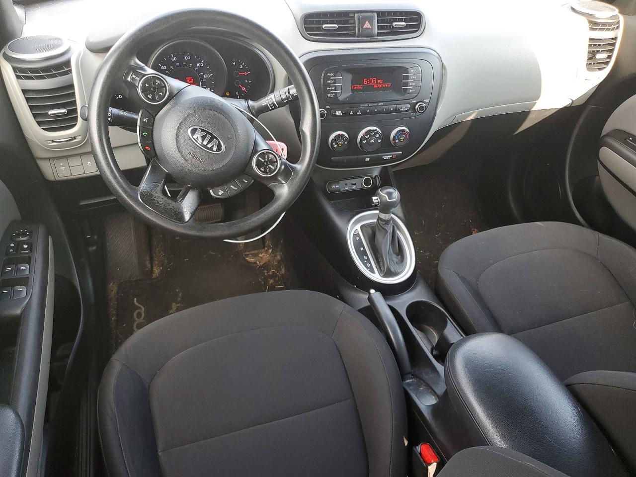 2014 Kia Soul Base Серый vin: KNDJN2A20E7004629