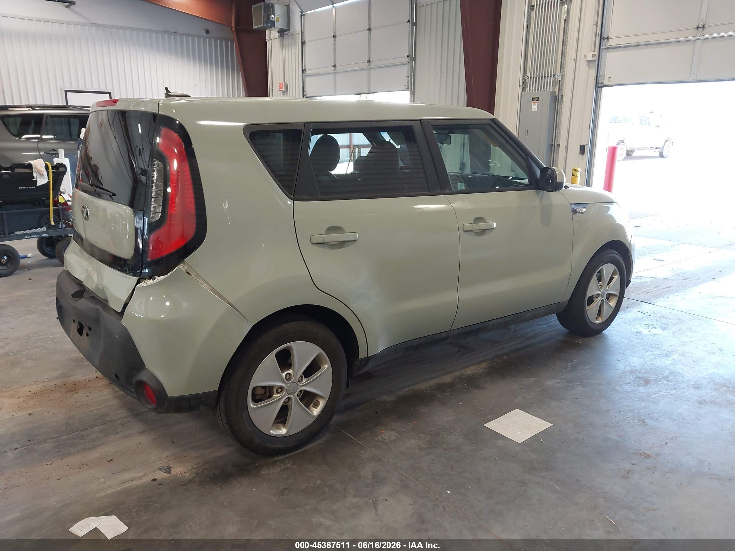 2014 Kia Soul   Champagne vin: KNDJN2A20E7074051
