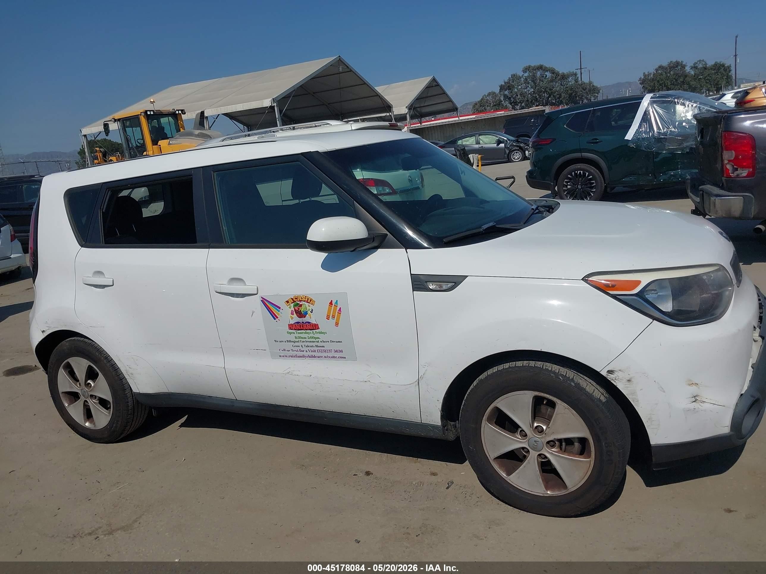 2014 Kia Soul ! White vin: KNDJN2A20E7087947