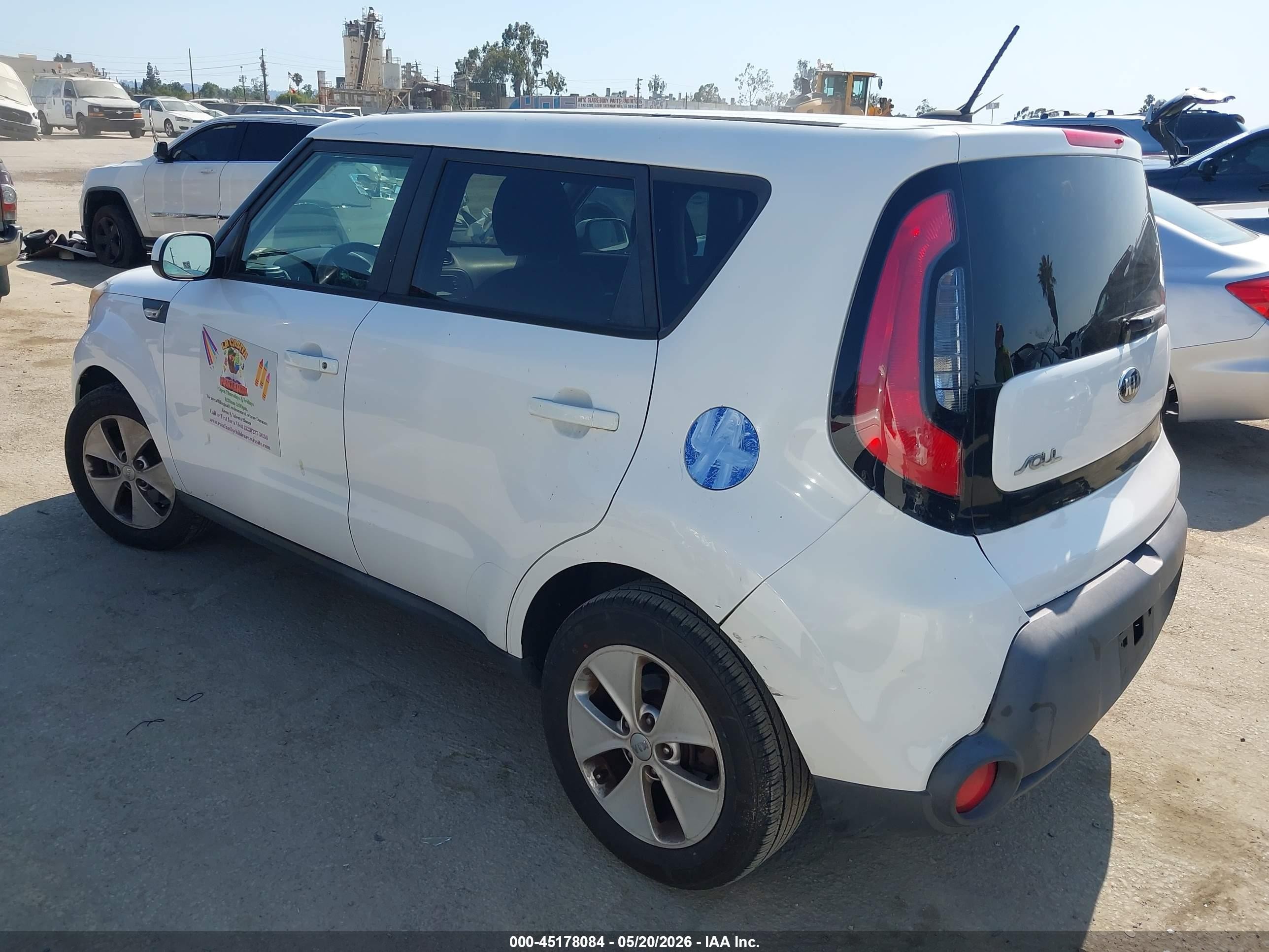 2014 Kia Soul ! White vin: KNDJN2A20E7087947