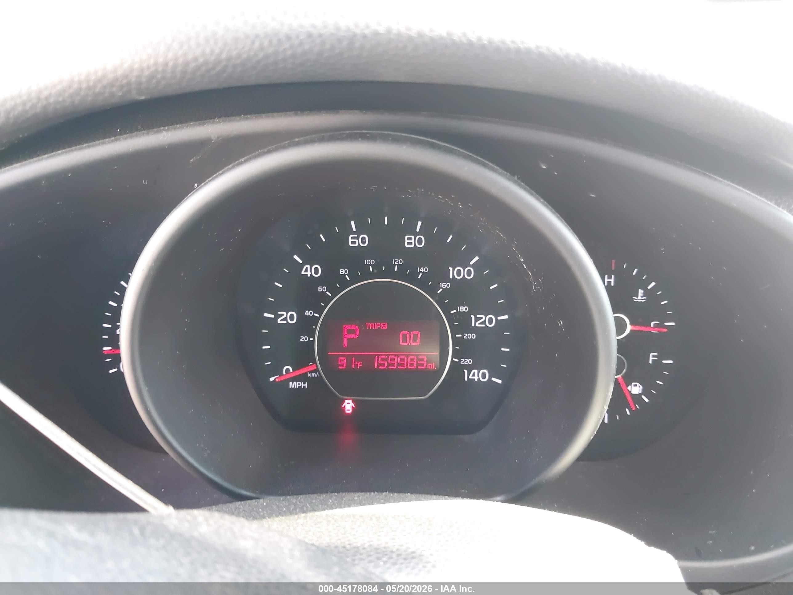 2014 Kia Soul ! White vin: KNDJN2A20E7087947