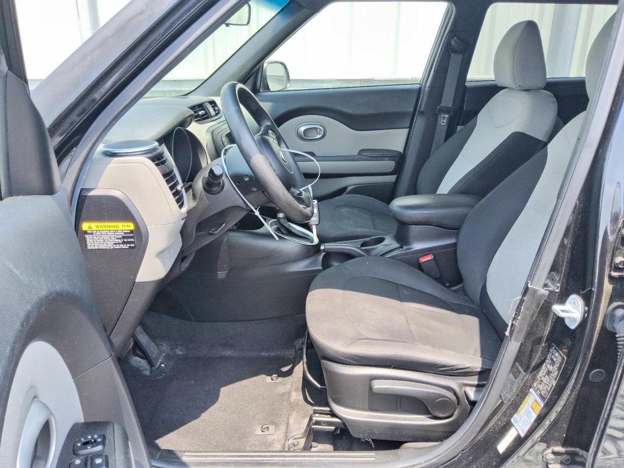 2014 Kia Soul Base Черный vin: KNDJN2A20E7717904