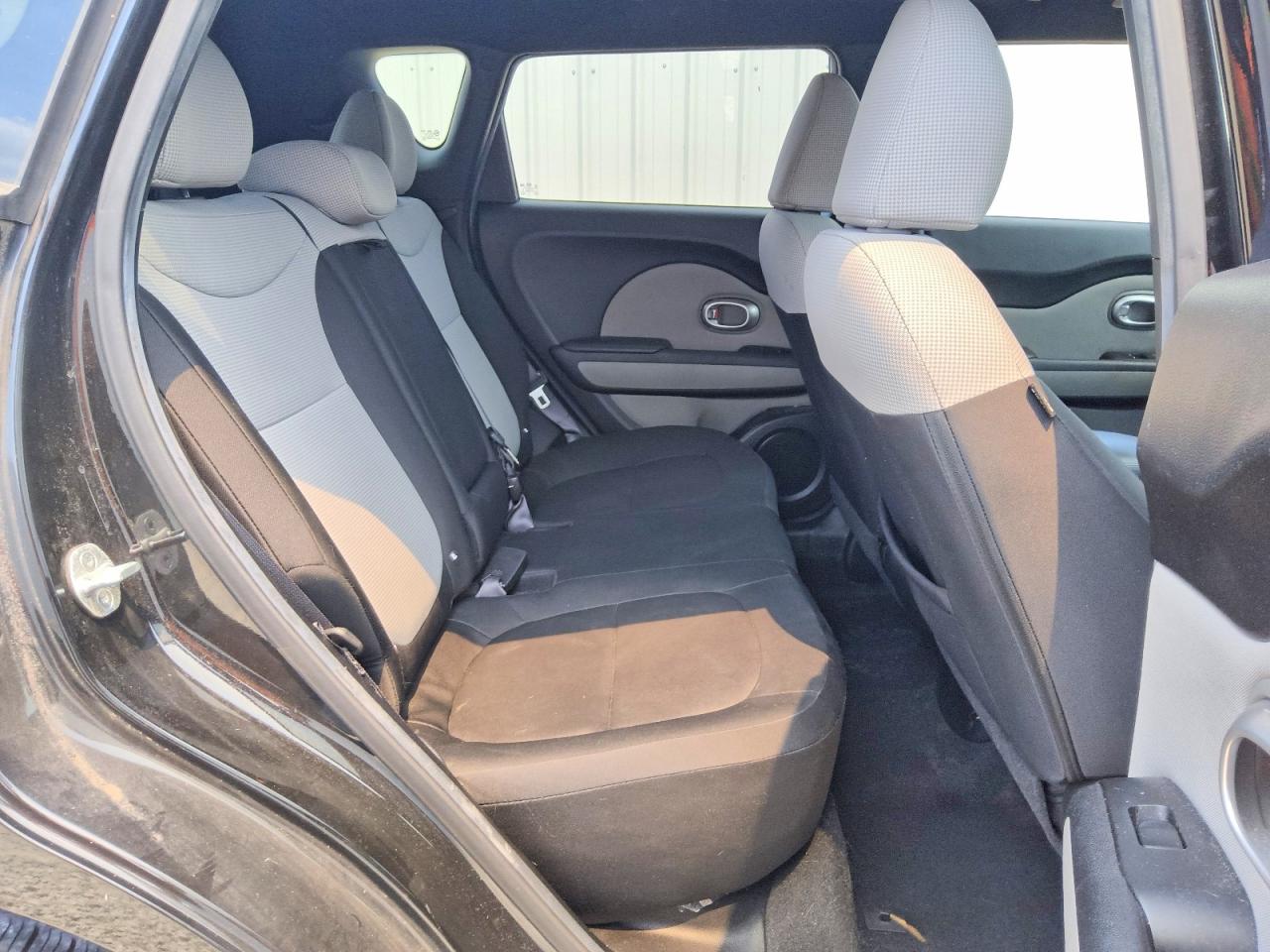 2014 Kia Soul Base Черный vin: KNDJN2A20E7717904