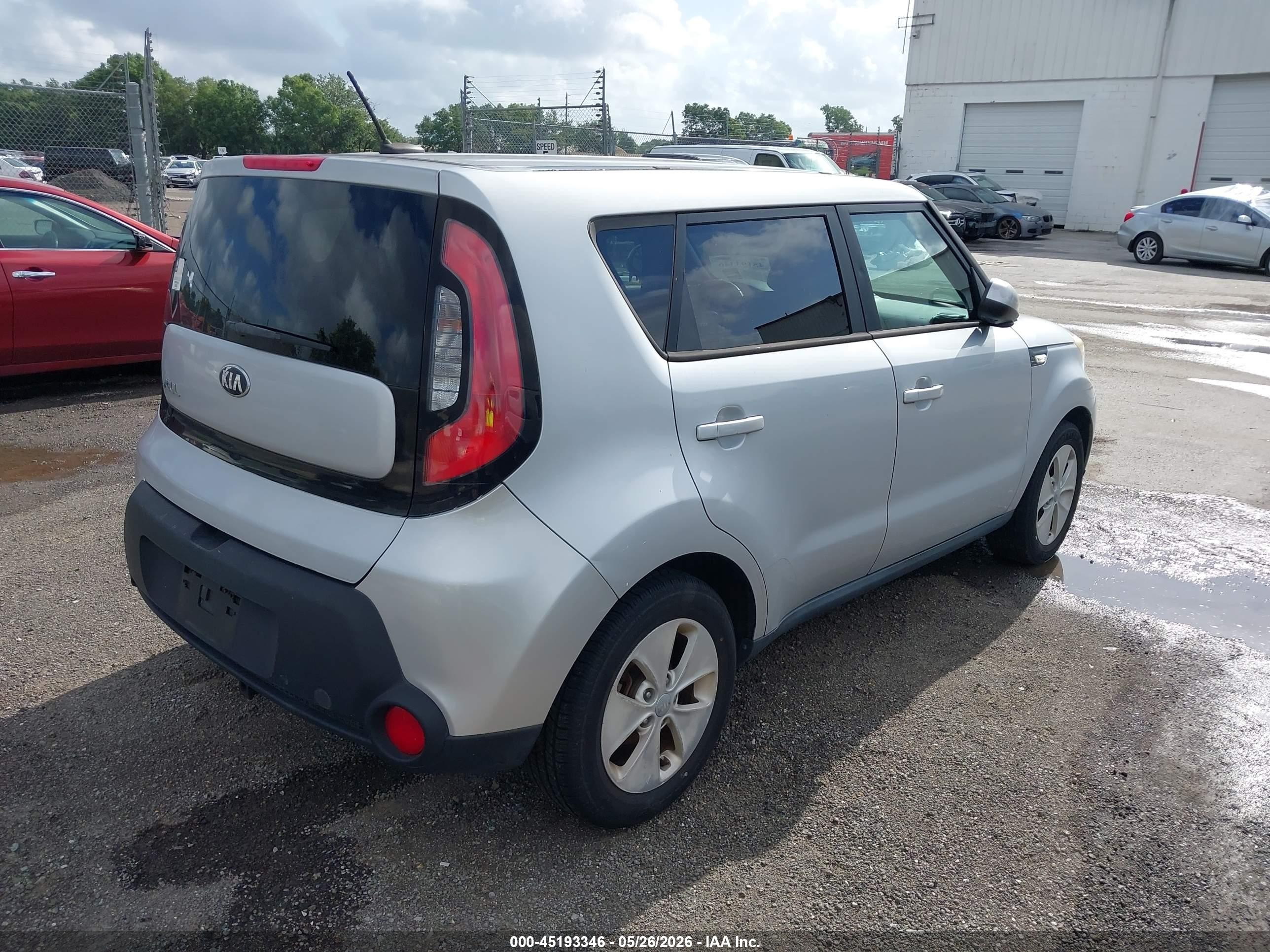 2014 Kia Soul   Silver vin: KNDJN2A20E7721922