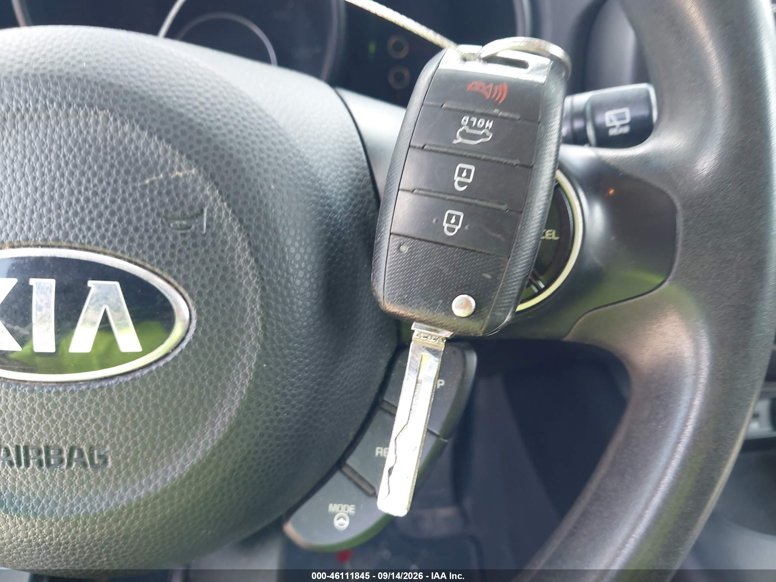 2015 Kia Soul   Серый vin: KNDJN2A20F7113691