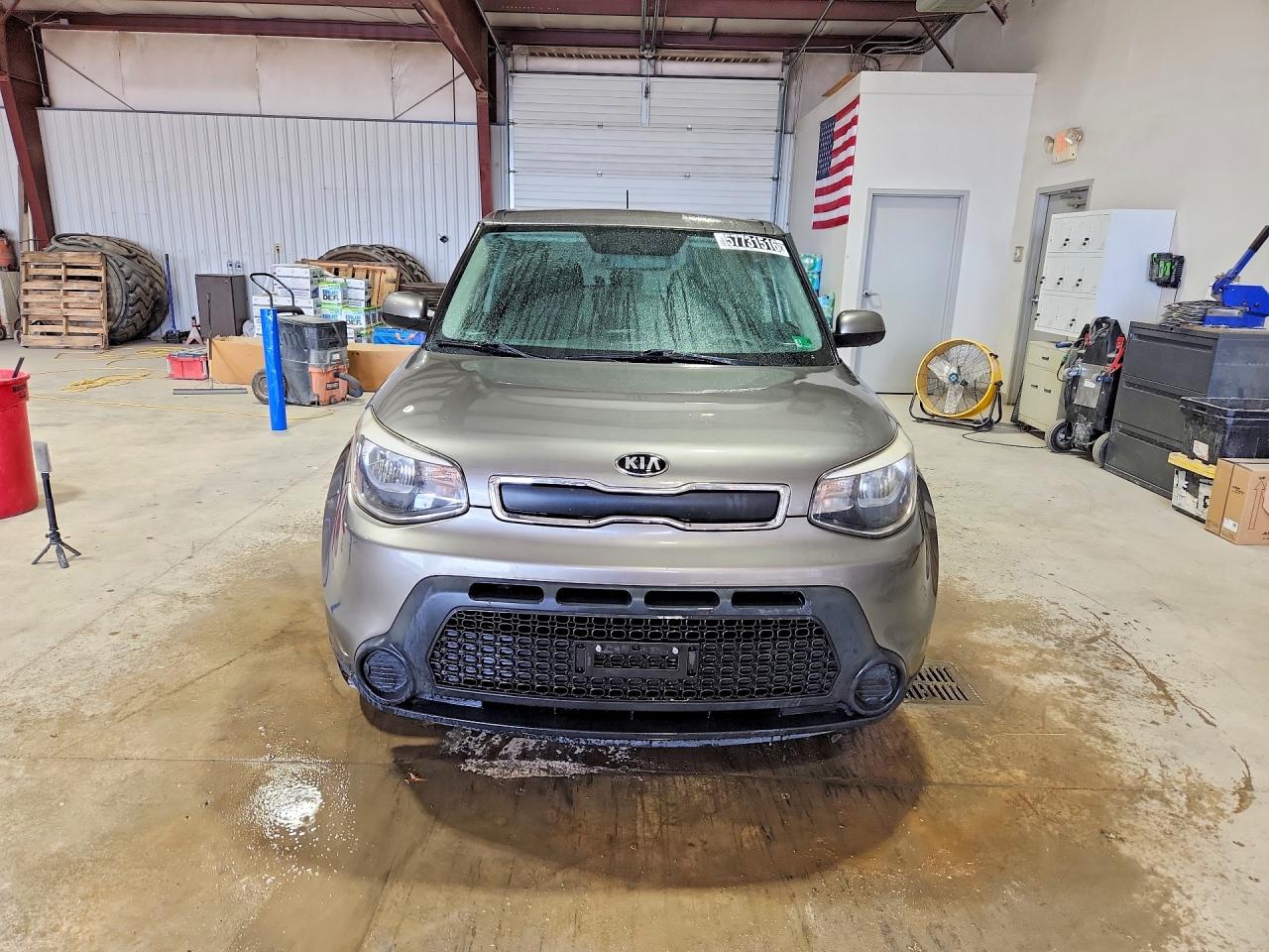 2015 Kia Soul Base Beige vin: KNDJN2A20F7126599