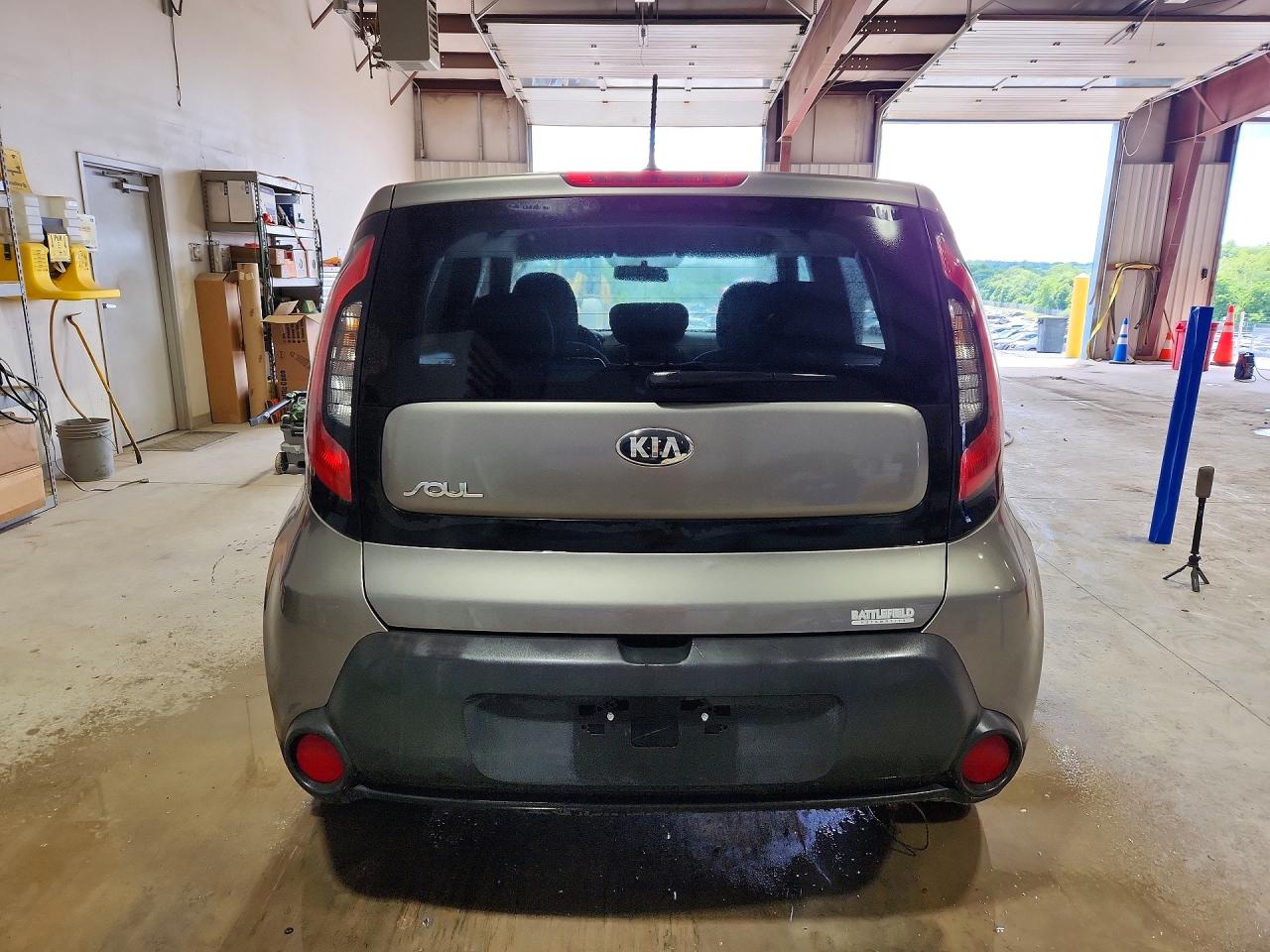 2015 Kia Soul Base Beige vin: KNDJN2A20F7126599