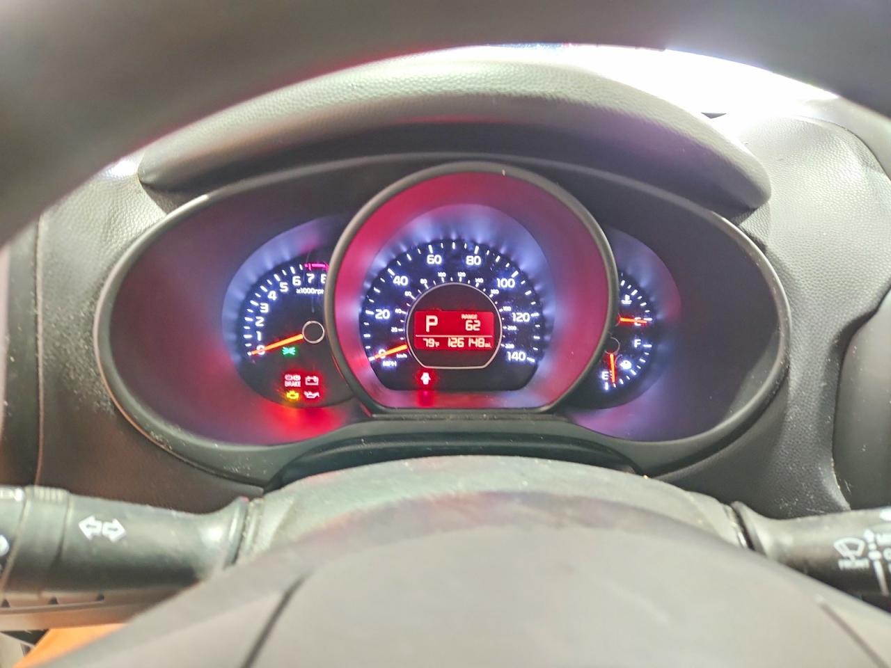 2015 Kia Soul Base Beige vin: KNDJN2A20F7126599