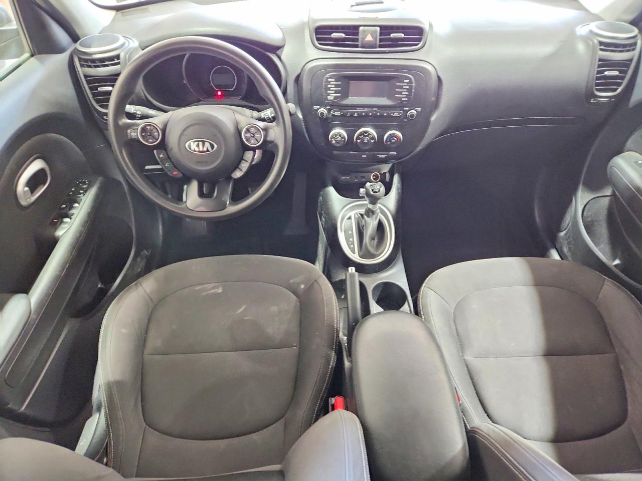 2015 Kia Soul Base Beige vin: KNDJN2A20F7126599