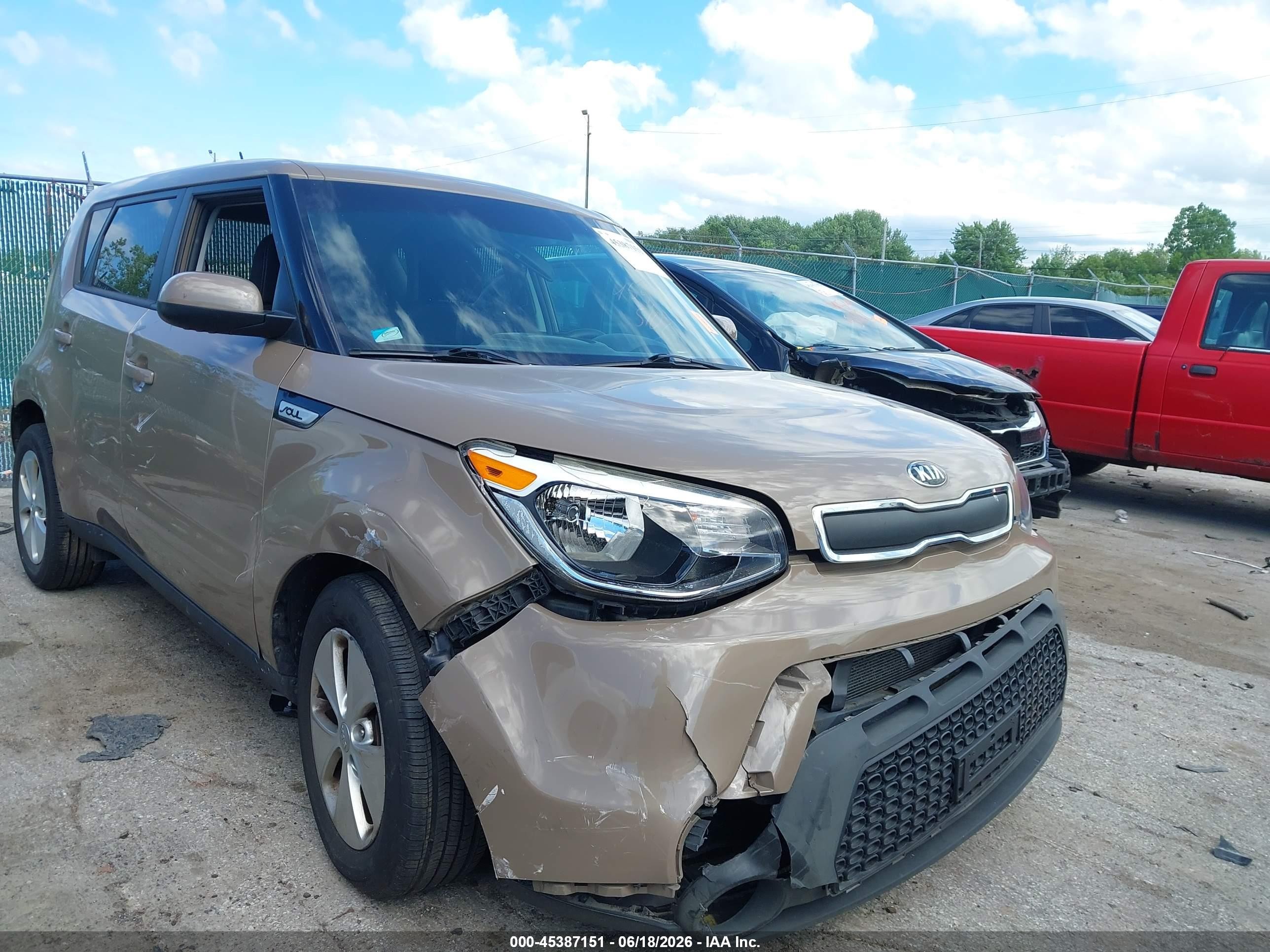 2015 Kia Soul   Brown vin: KNDJN2A20F7168335