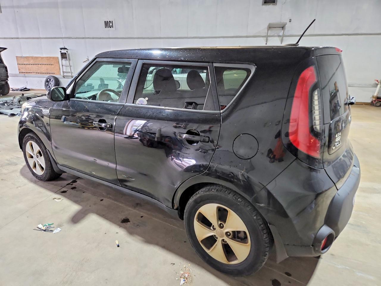 2015 Kia Soul Base Черный vin: KNDJN2A20F7168805