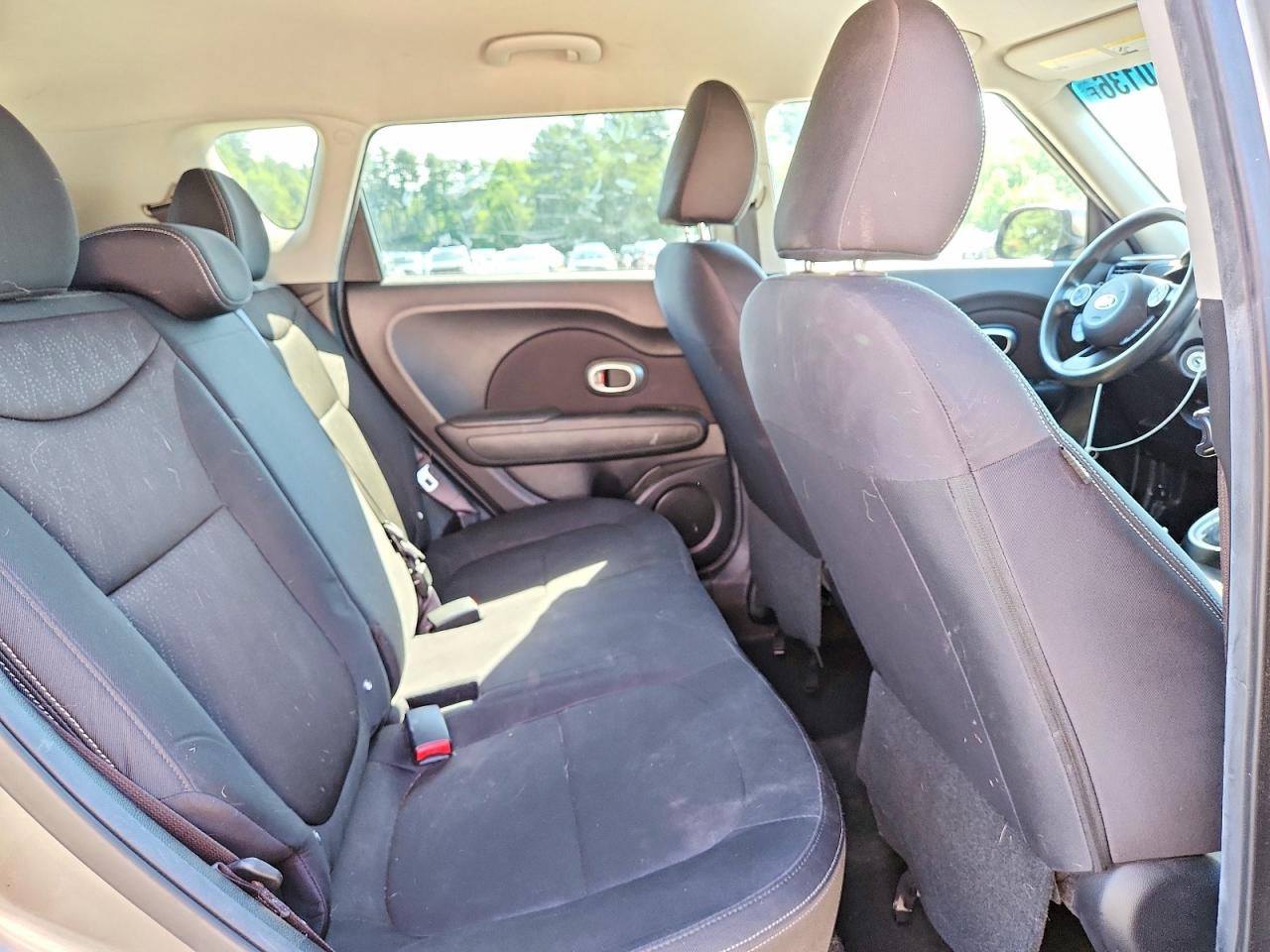 2015 Kia Soul Base Gray vin: KNDJN2A20F7179125