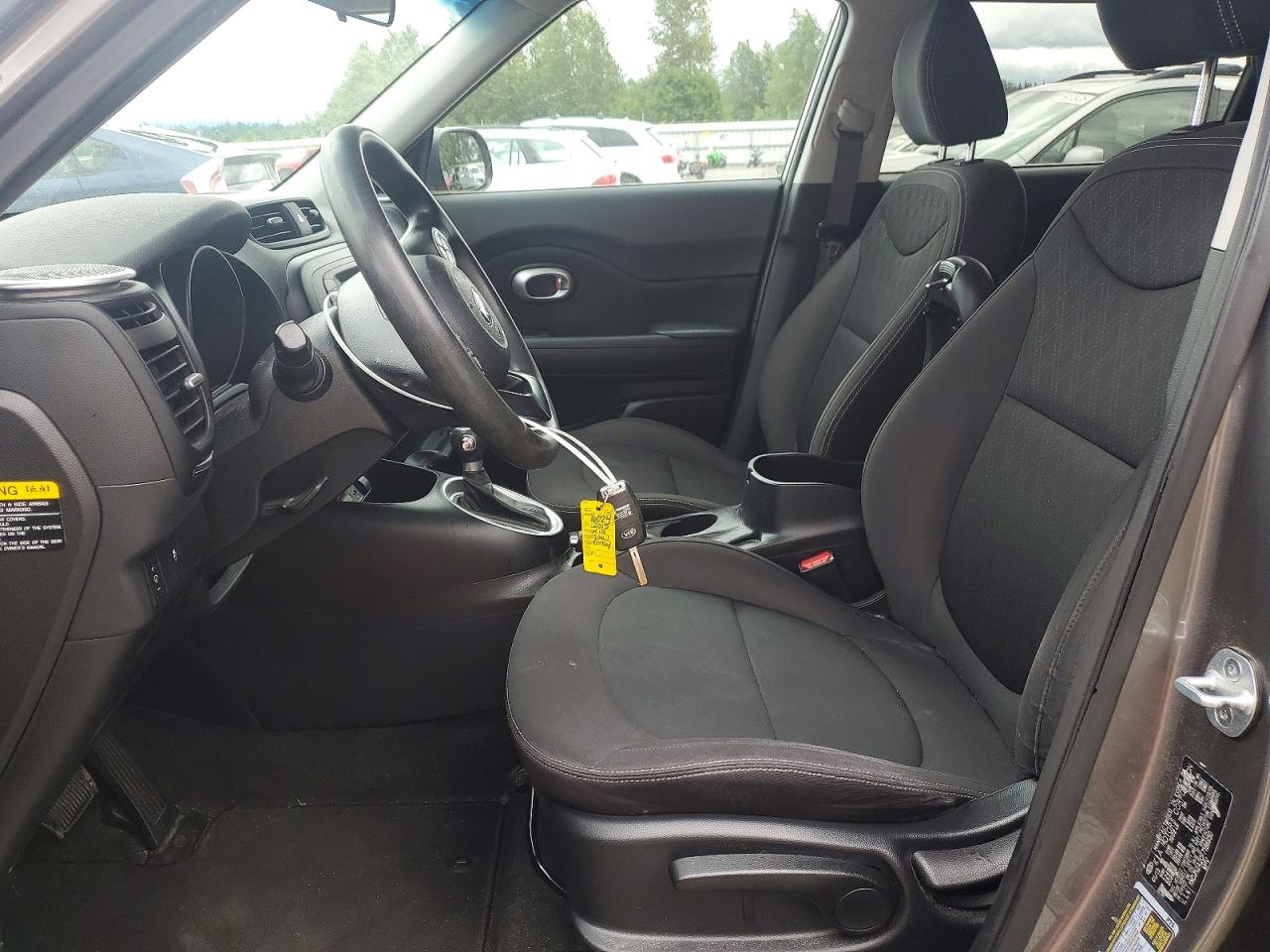 2015 Kia Soul Base Silver vin: KNDJN2A20F7186950