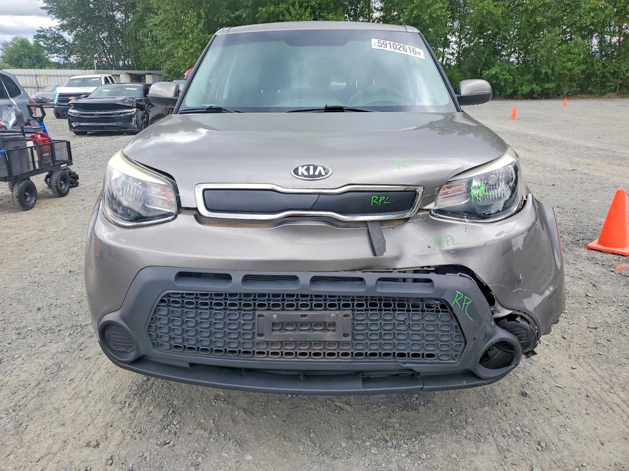 2015 Kia Soul Base Silver vin: KNDJN2A20F7186950