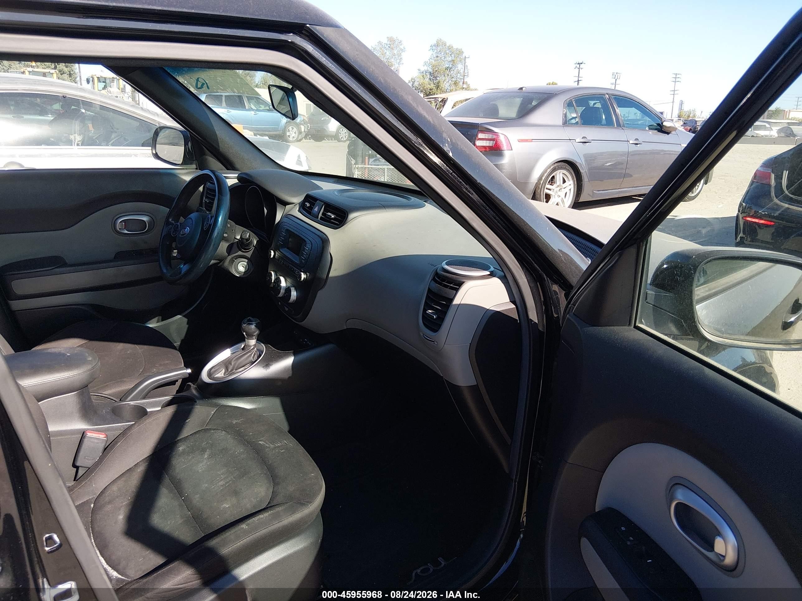 2015 Kia Soul   Black vin: KNDJN2A20F7194546