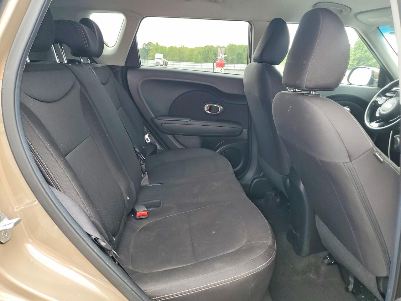 2015 Kia Soul Base Tan vin: KNDJN2A20F7202175