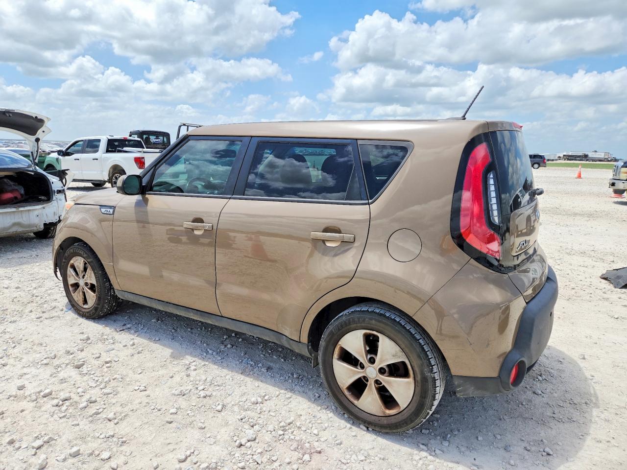 2015 Kia Soul Base Коричневый vin: KNDJN2A20F7214150