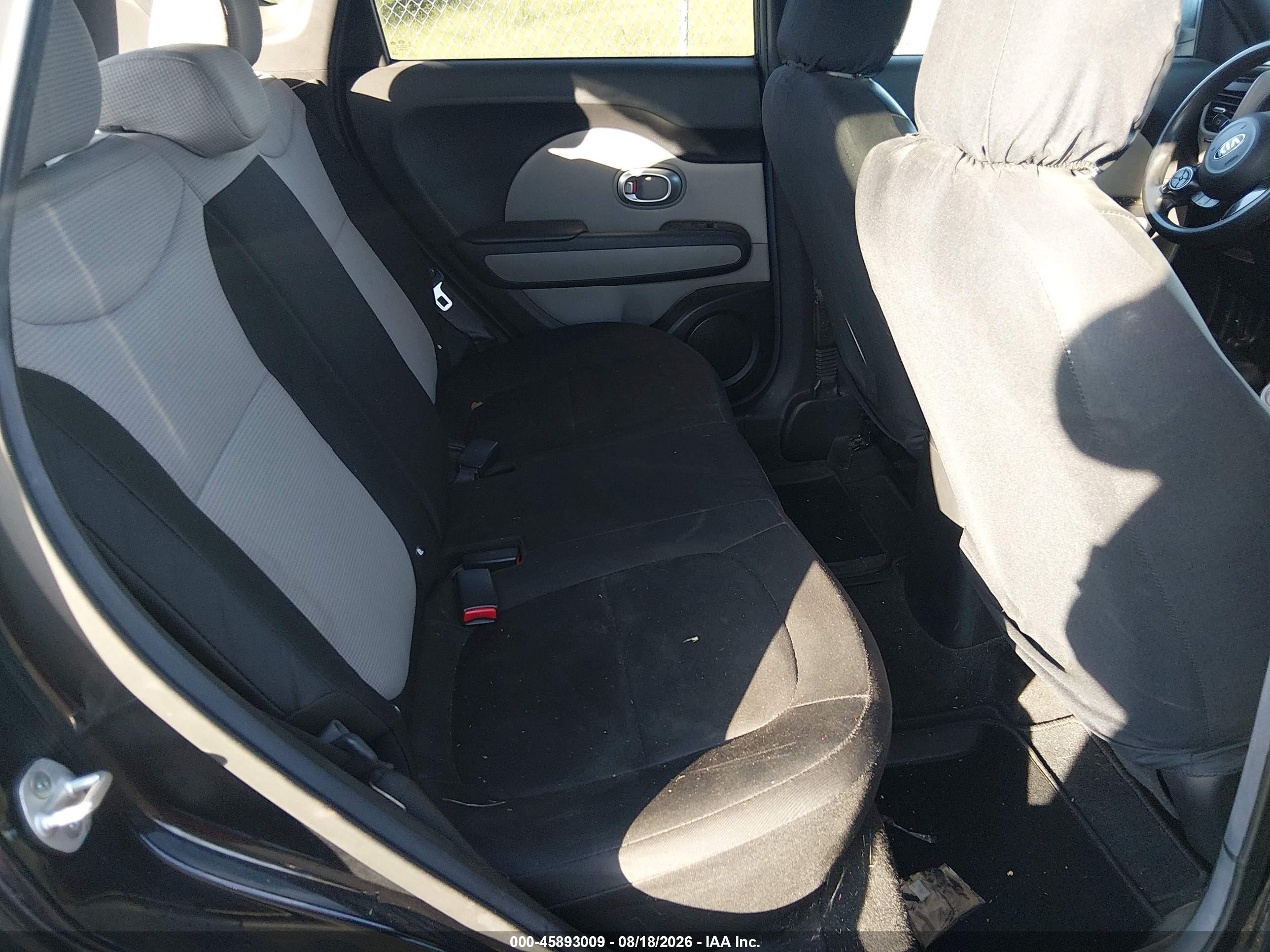 2015 Kia Soul   Black vin: KNDJN2A20F7215380