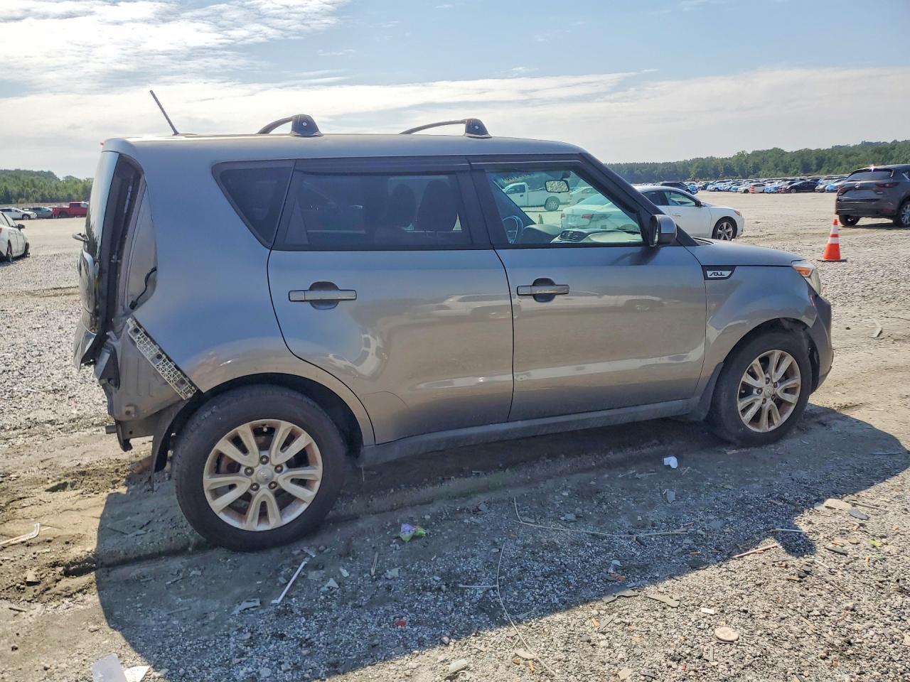 2015 Kia Soul Base Gray vin: KNDJN2A20F7227156