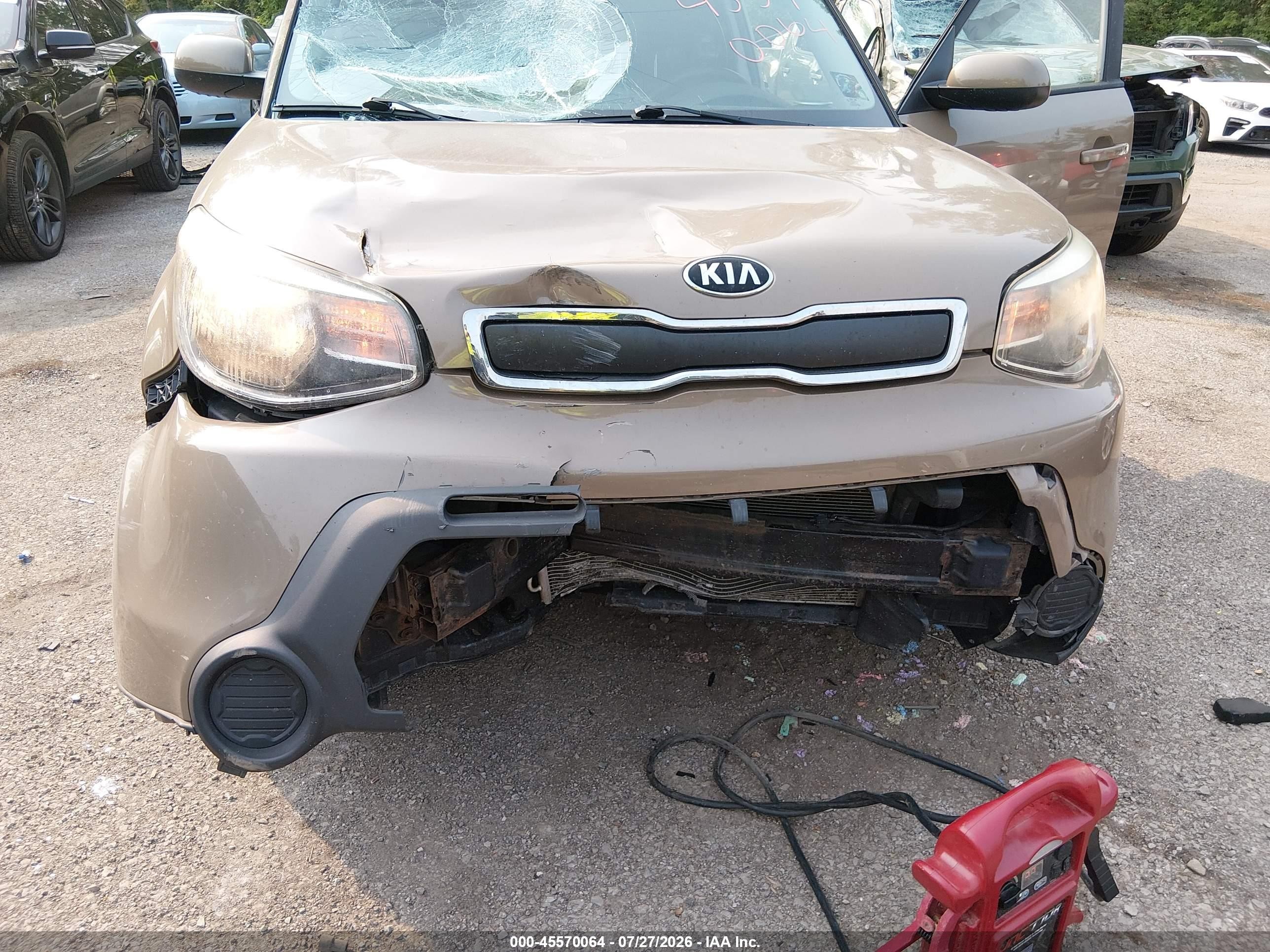 2015 Kia Soul   Коричневый vin: KNDJN2A20F7227514