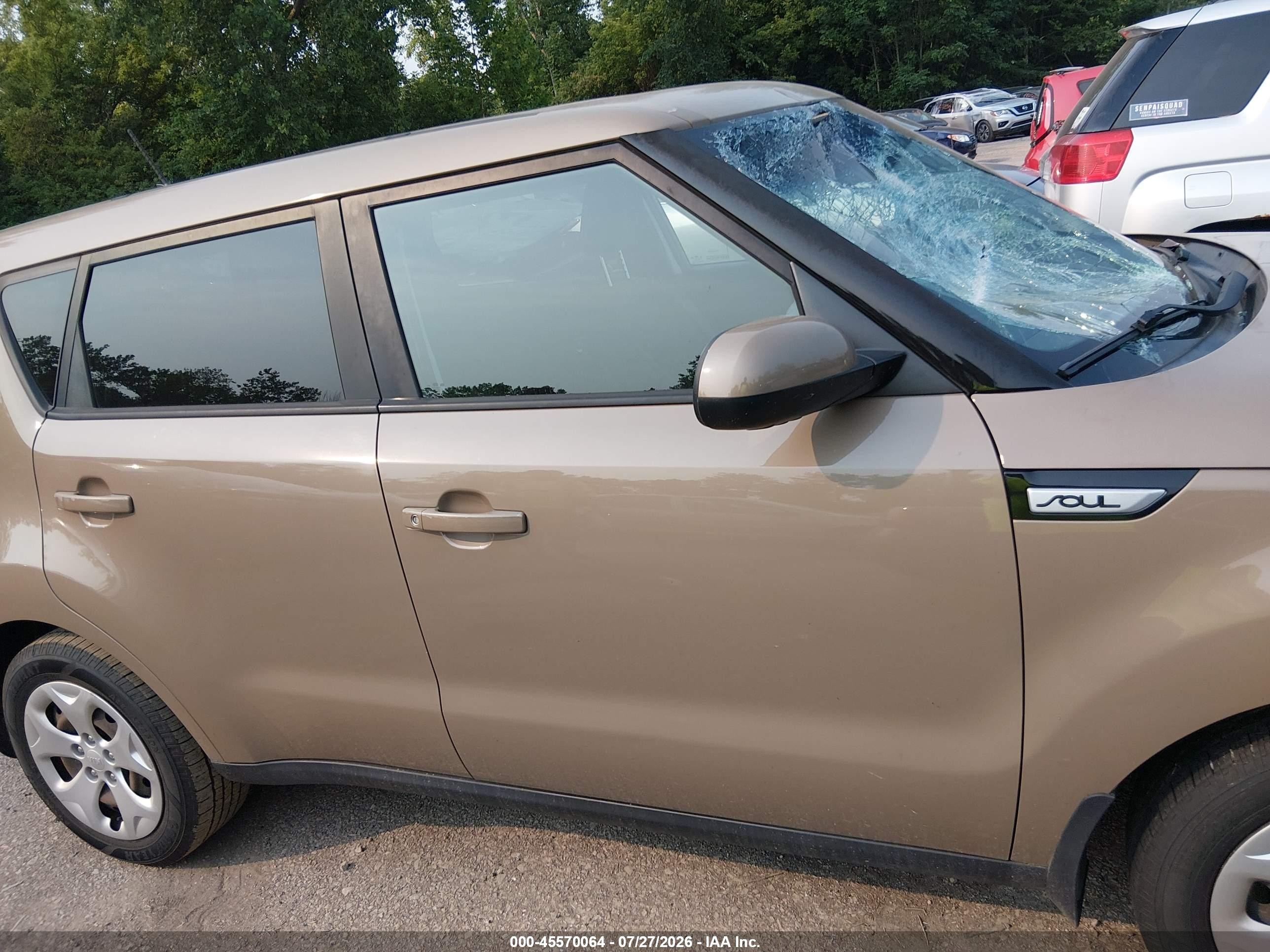 2015 Kia Soul   Коричневый vin: KNDJN2A20F7227514