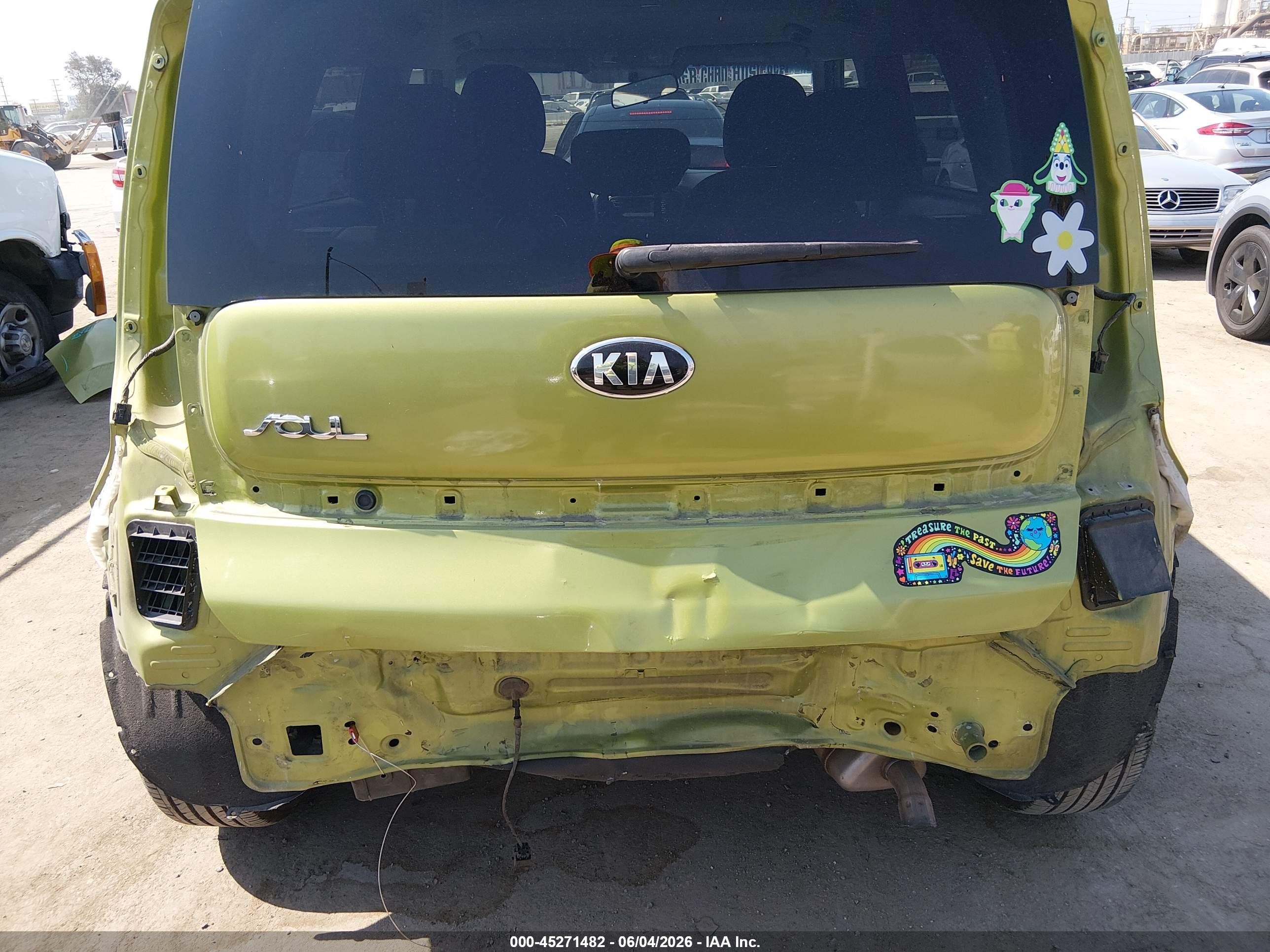2015 Kia Soul   Зеленый vin: KNDJN2A20F7766781