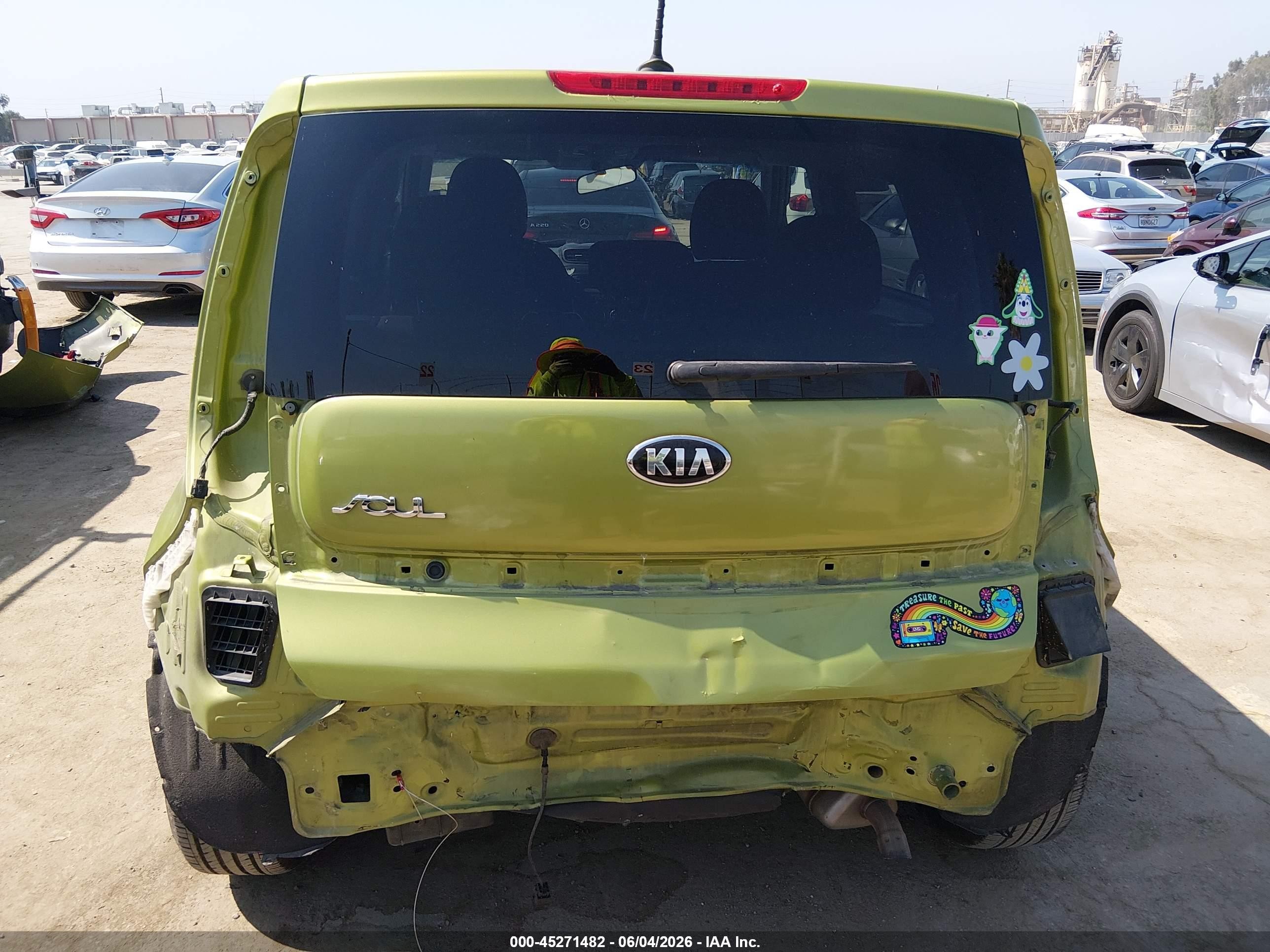 2015 Kia Soul   Зеленый vin: KNDJN2A20F7766781