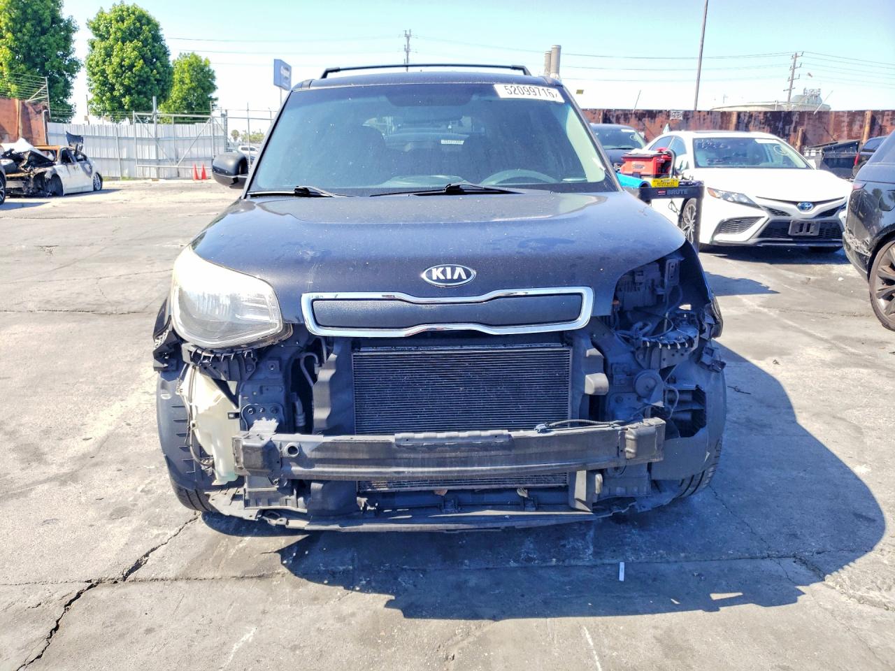 2015 Kia Soul Base Черный vin: KNDJN2A20F7772371